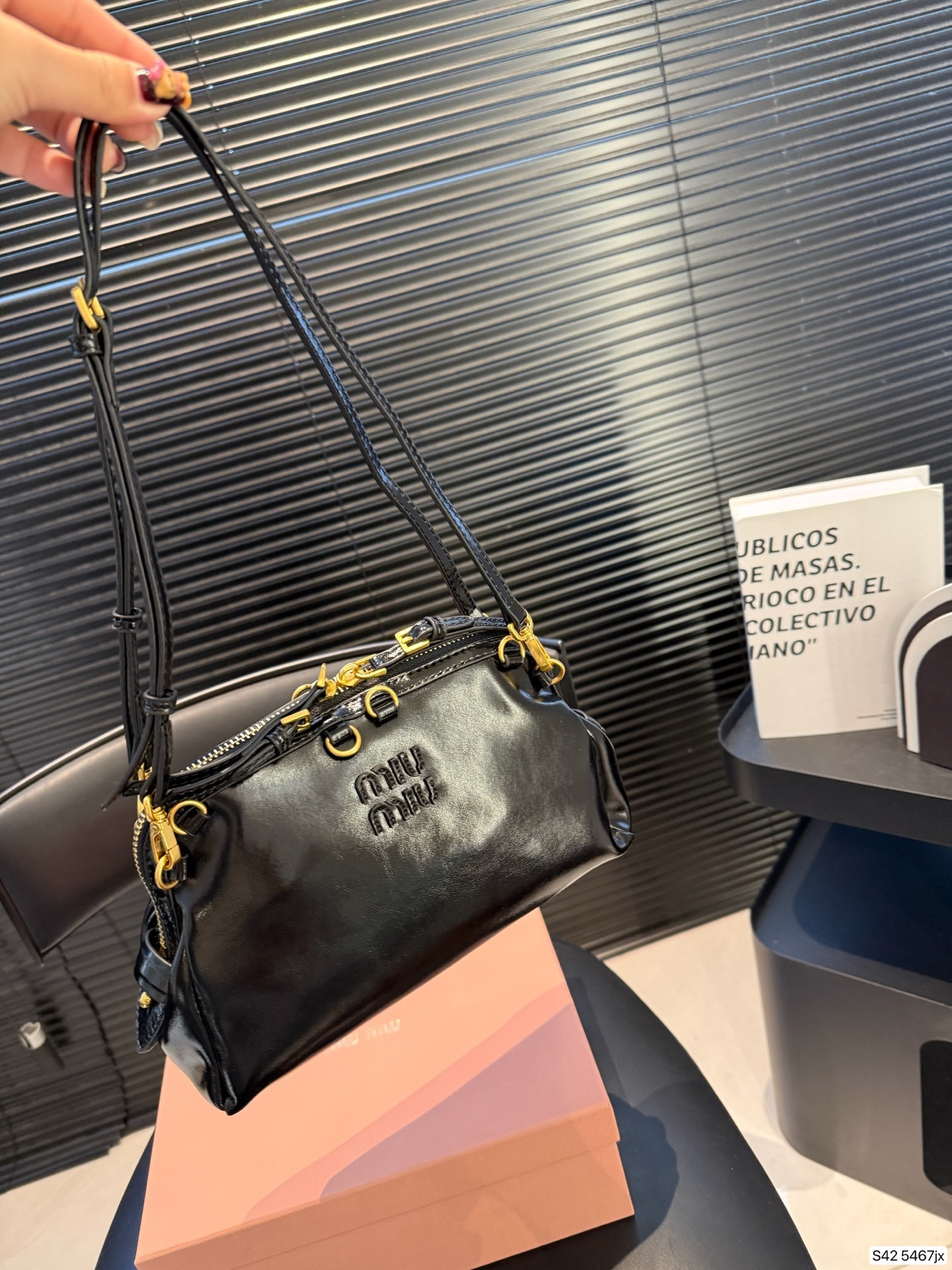 27235-MIUMIU-699 gallery