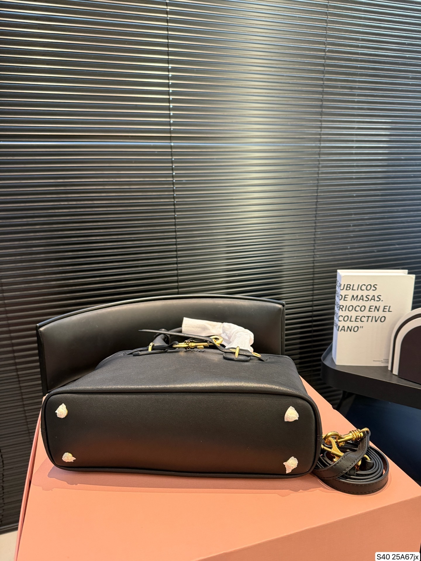 27236-MIUMIU-680 gallery