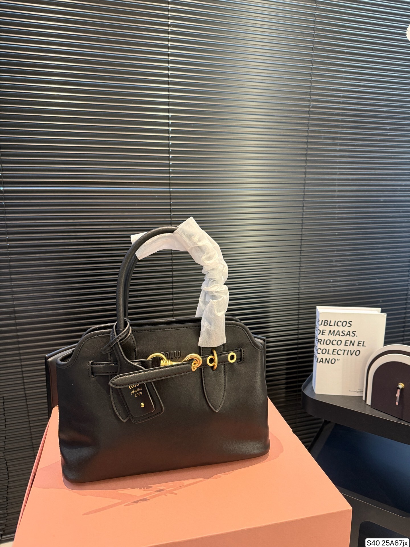 27236-MIUMIU-680 gallery