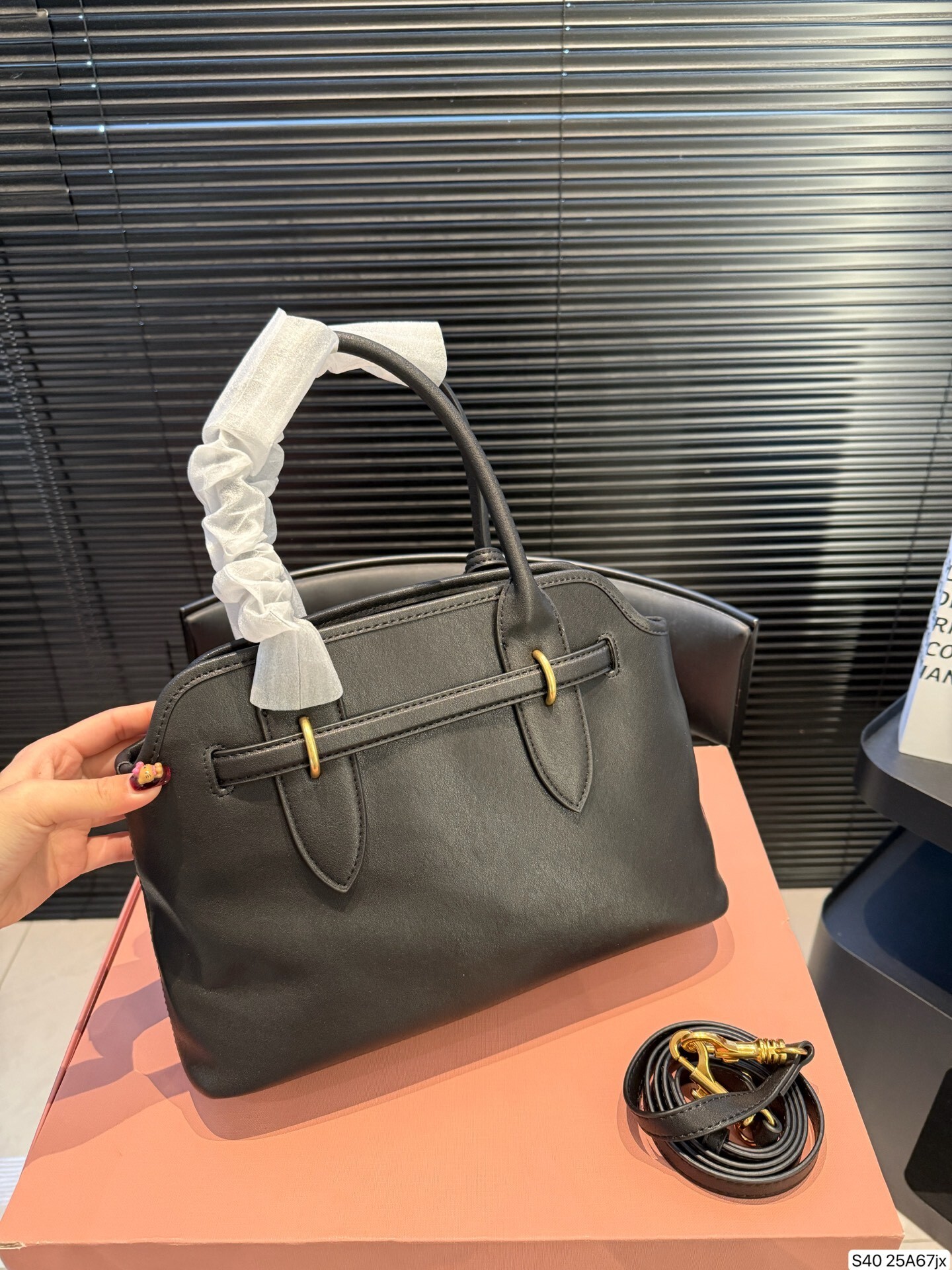 27236-MIUMIU-680 gallery