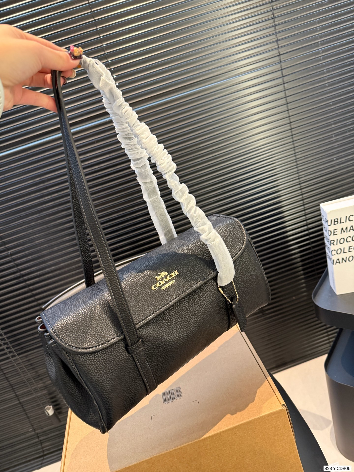 27237-COACH-489 gallery