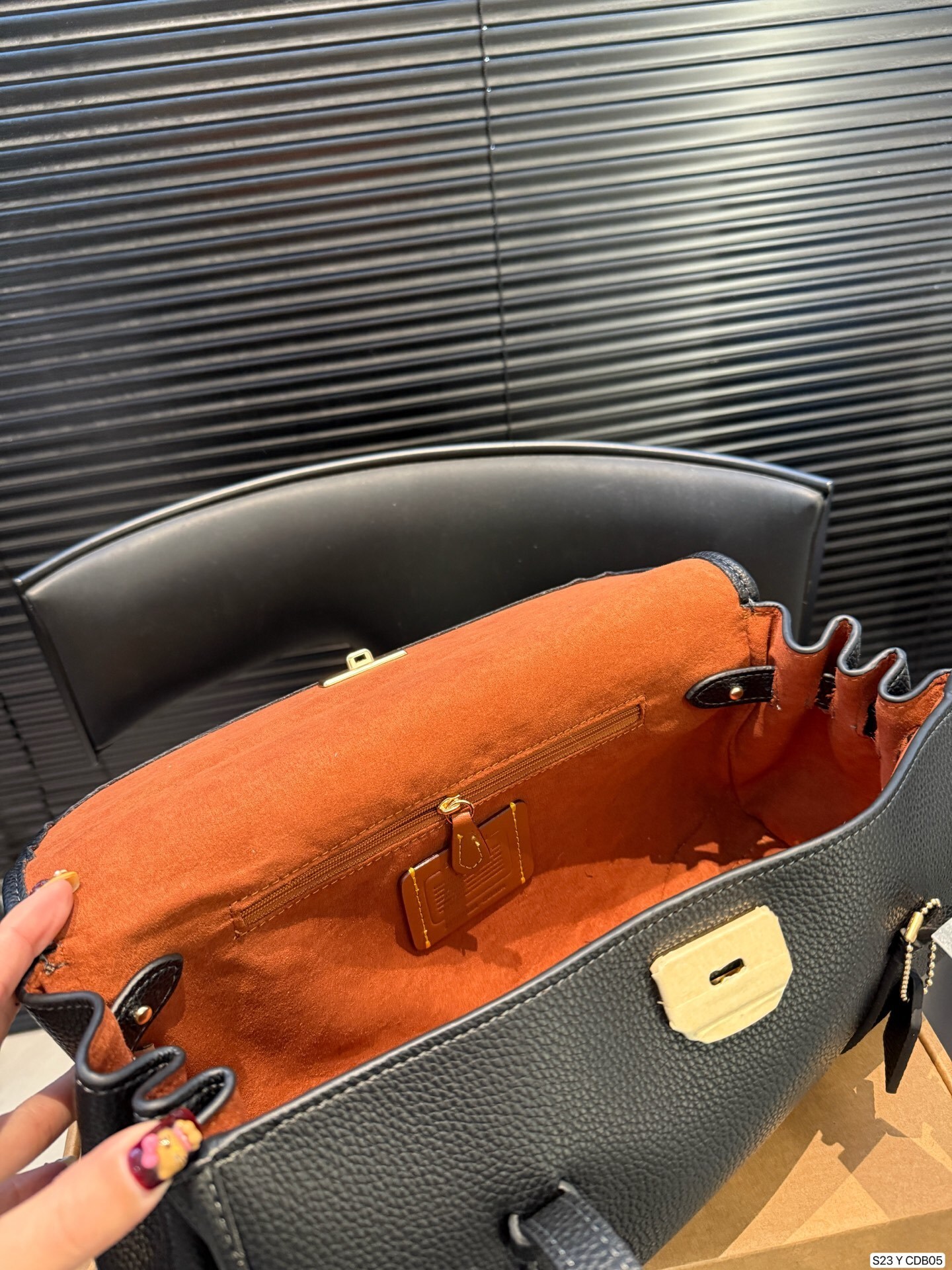 27237-COACH-489 gallery