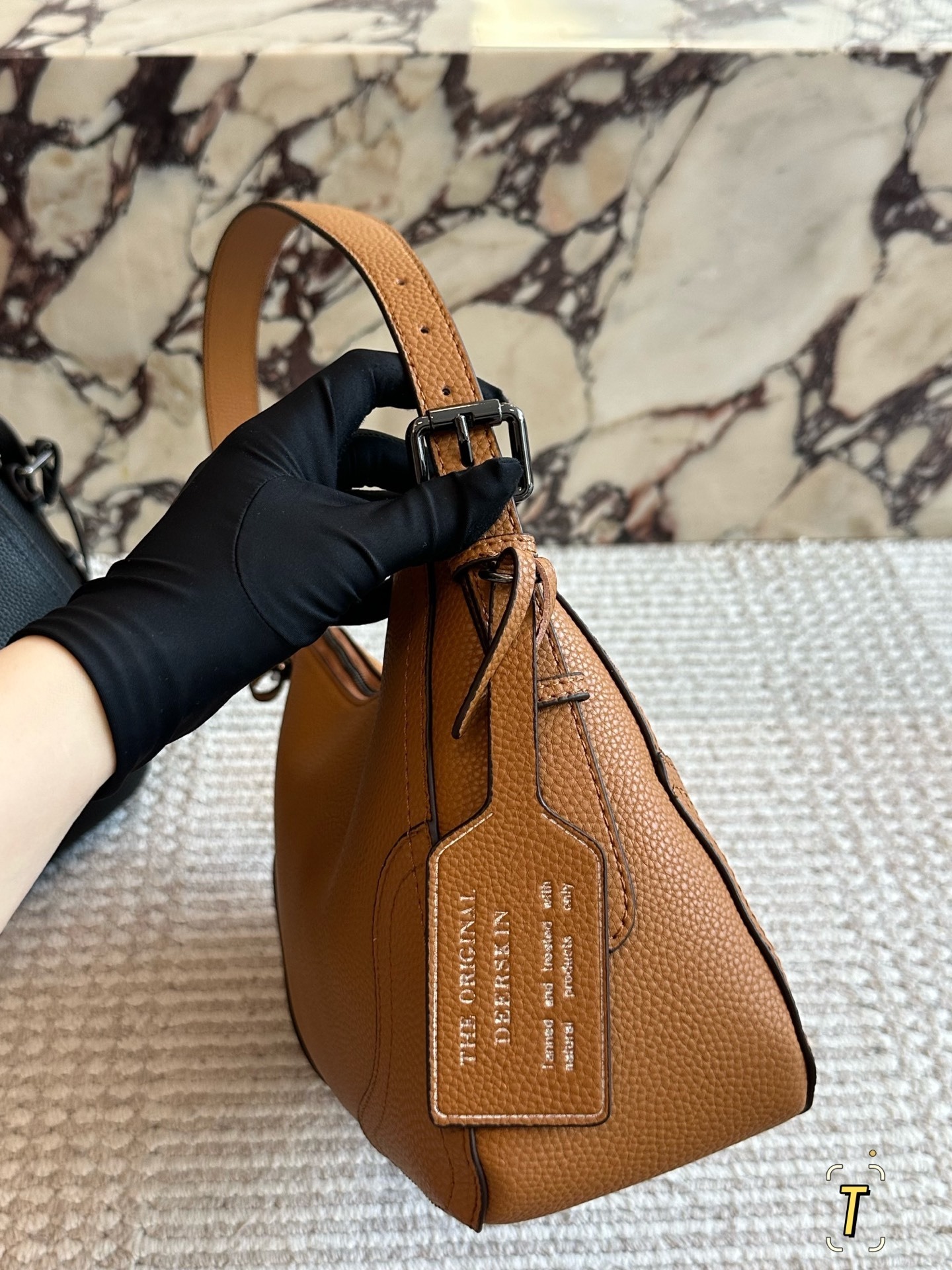 27238-PRADA-520 gallery