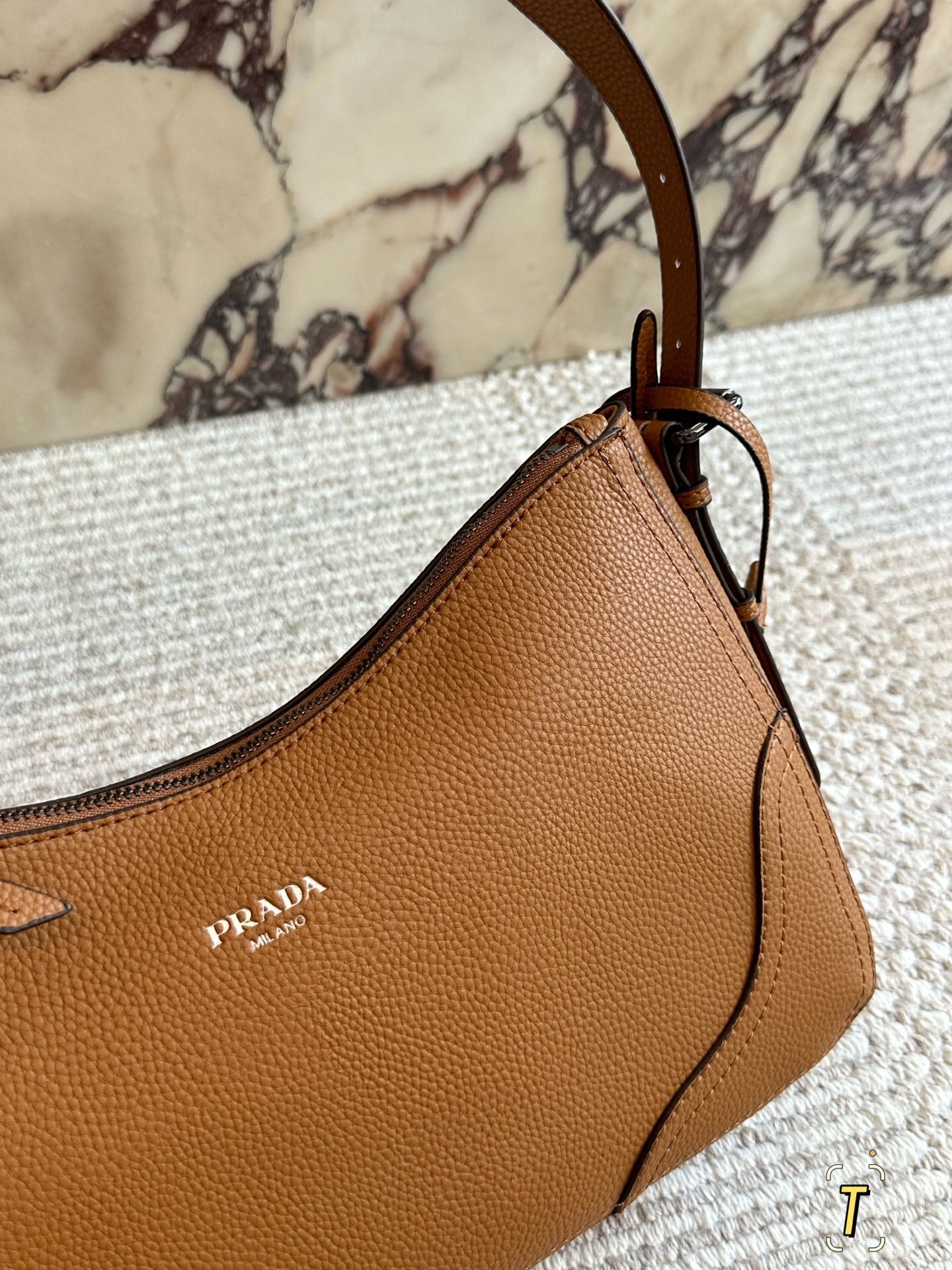 27238-PRADA-520 gallery