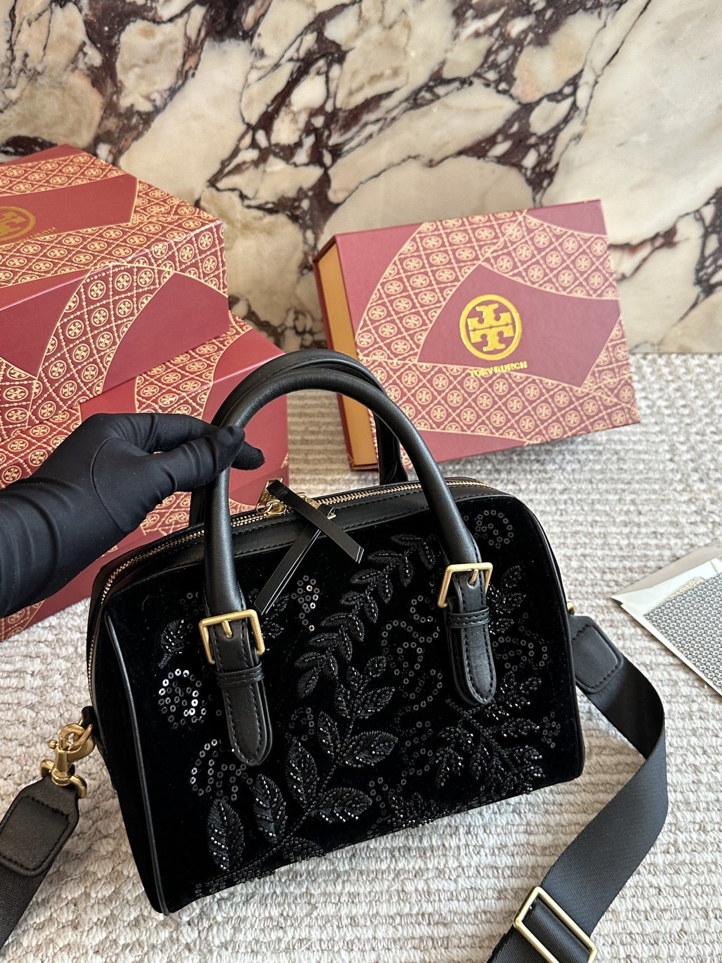 27240-Tory Burch--560 gallery