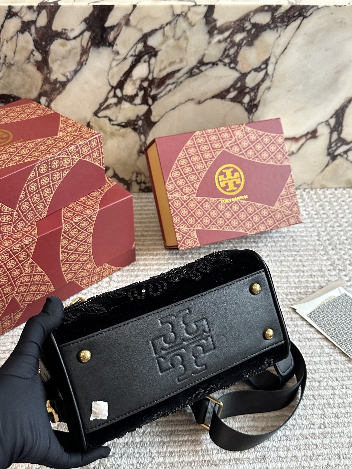 27240-Tory Burch--560 gallery