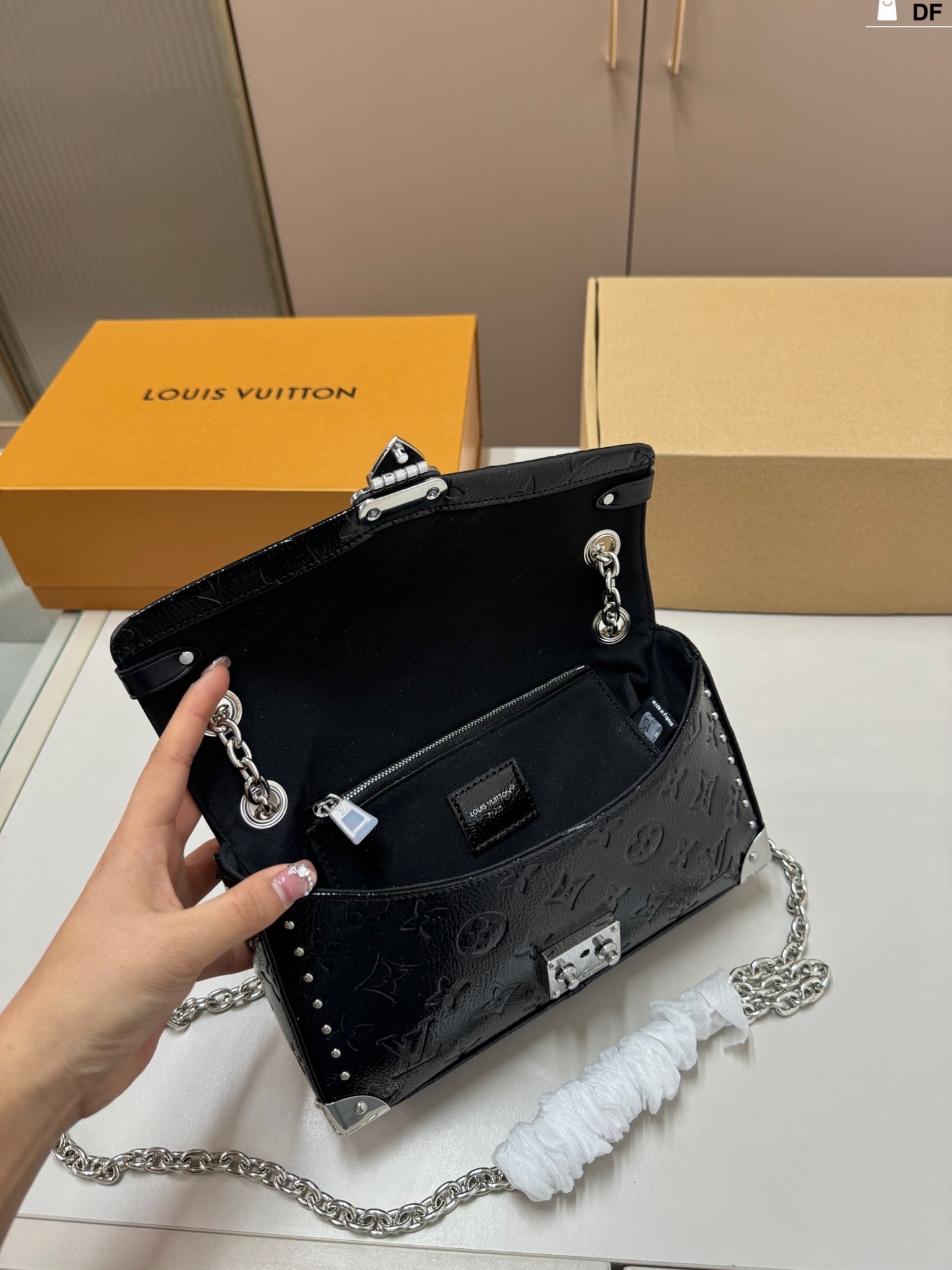 27244-LV-499 gallery