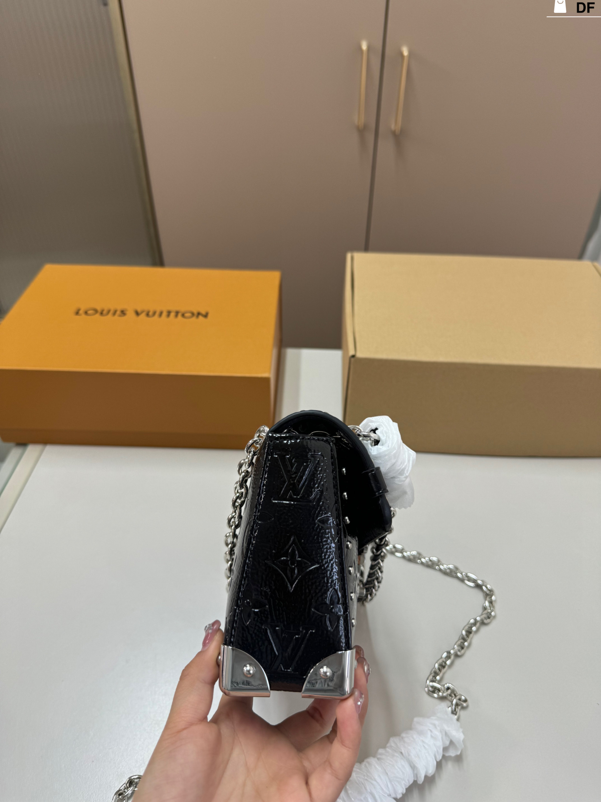 27244-LV-499 gallery