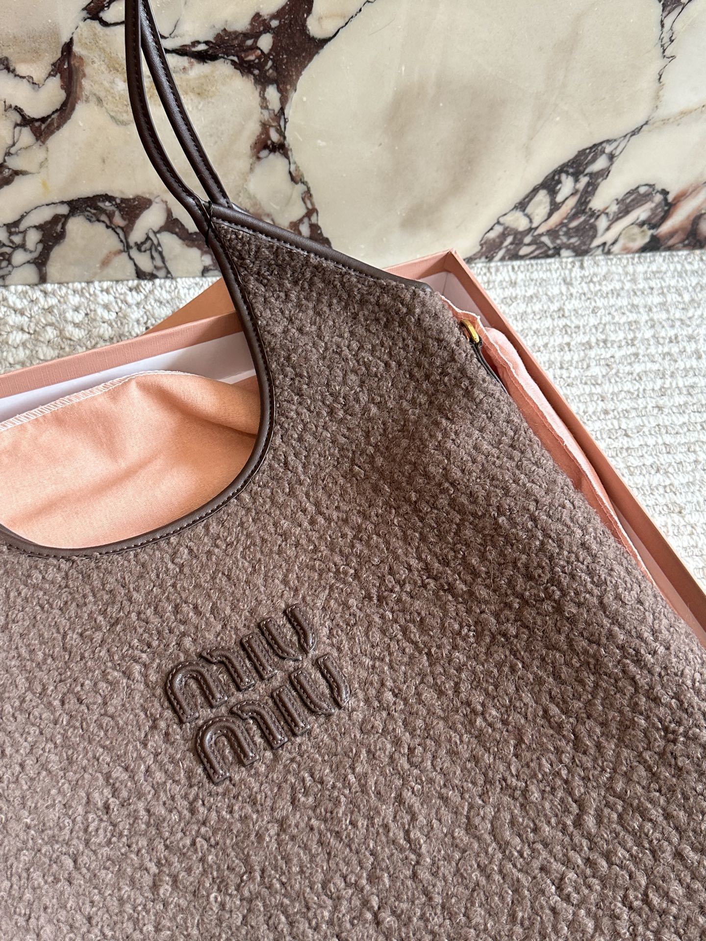 27246-miumiu-540 gallery