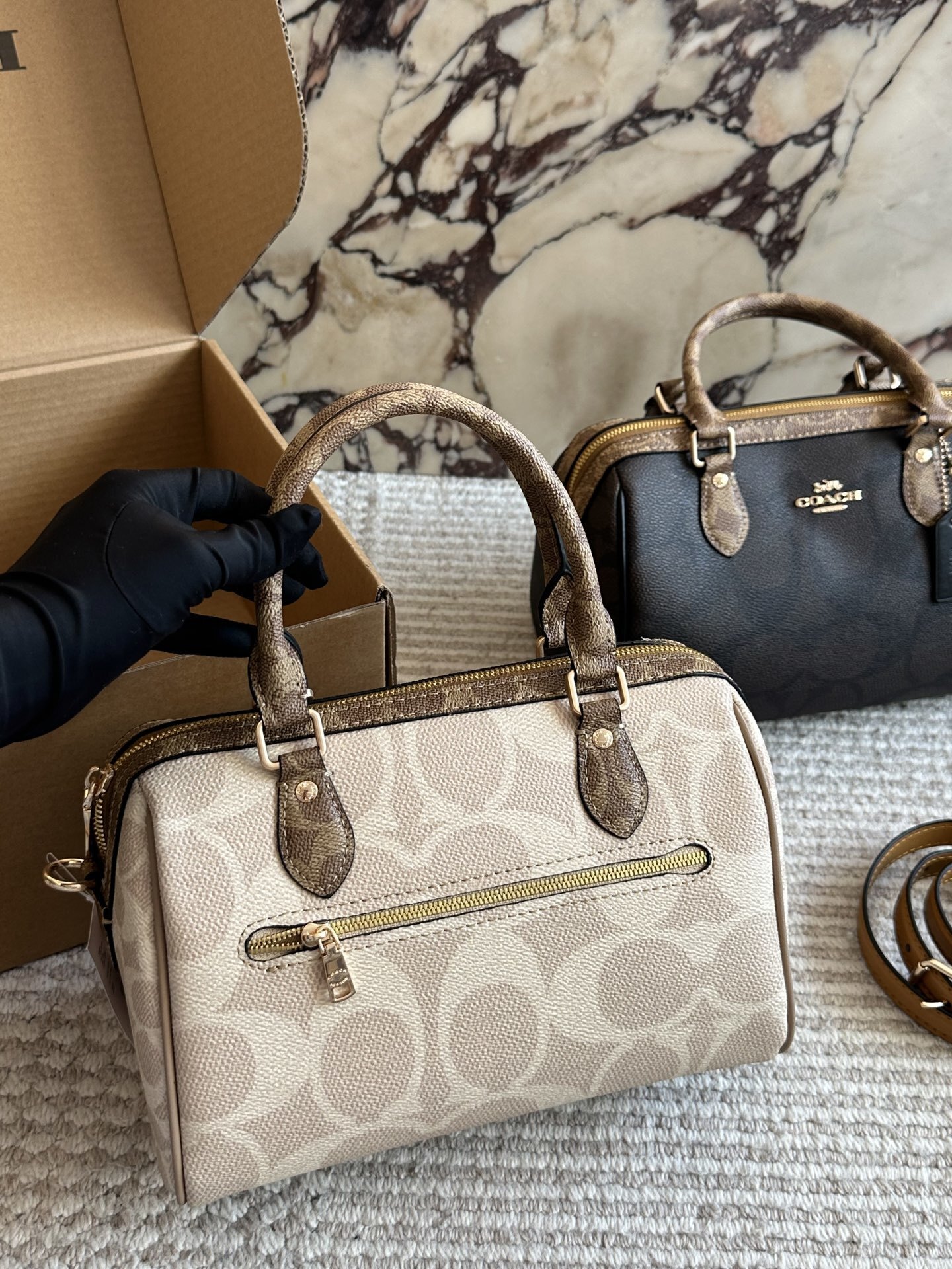 27260-COACH-550 gallery