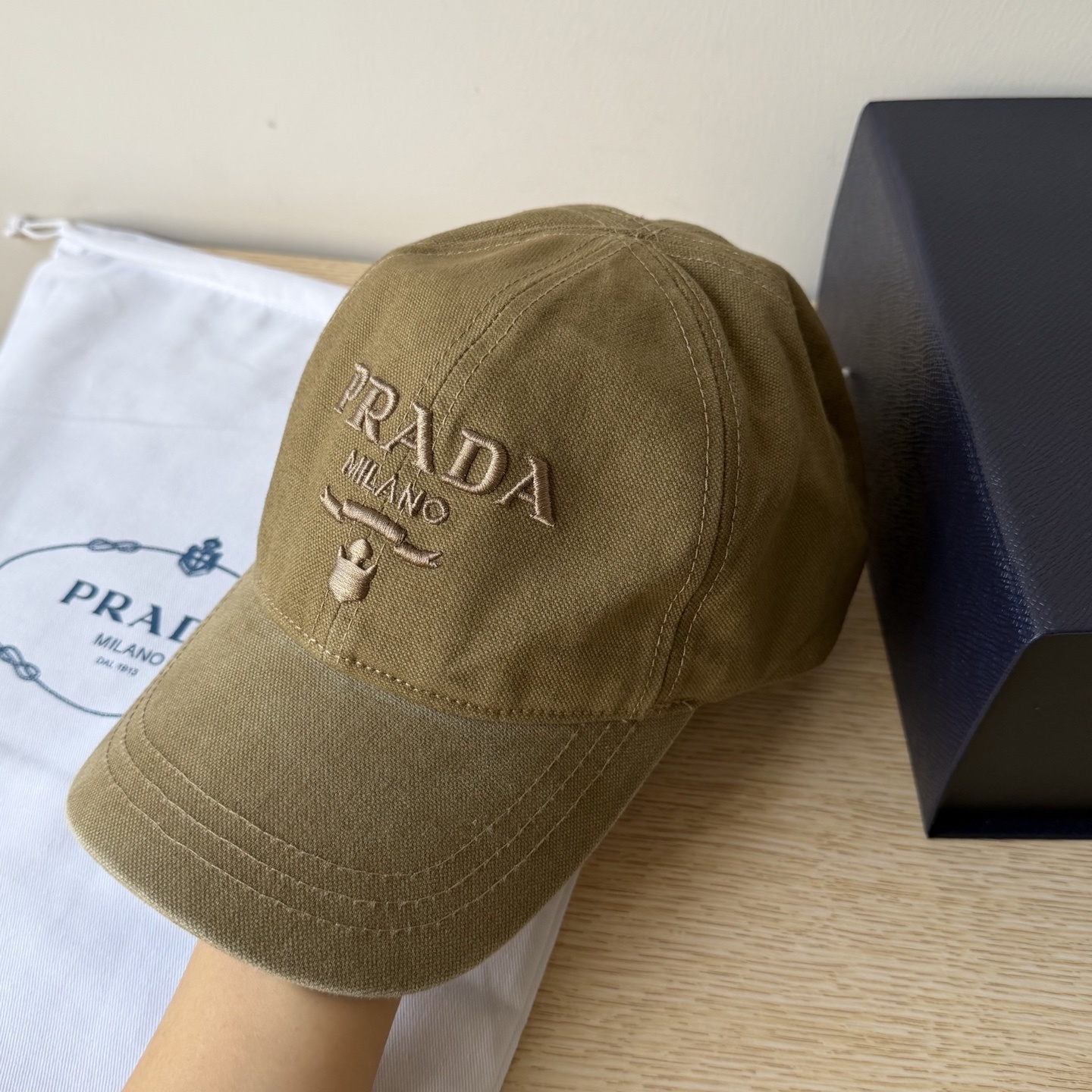 27262-Prada-220 gallery