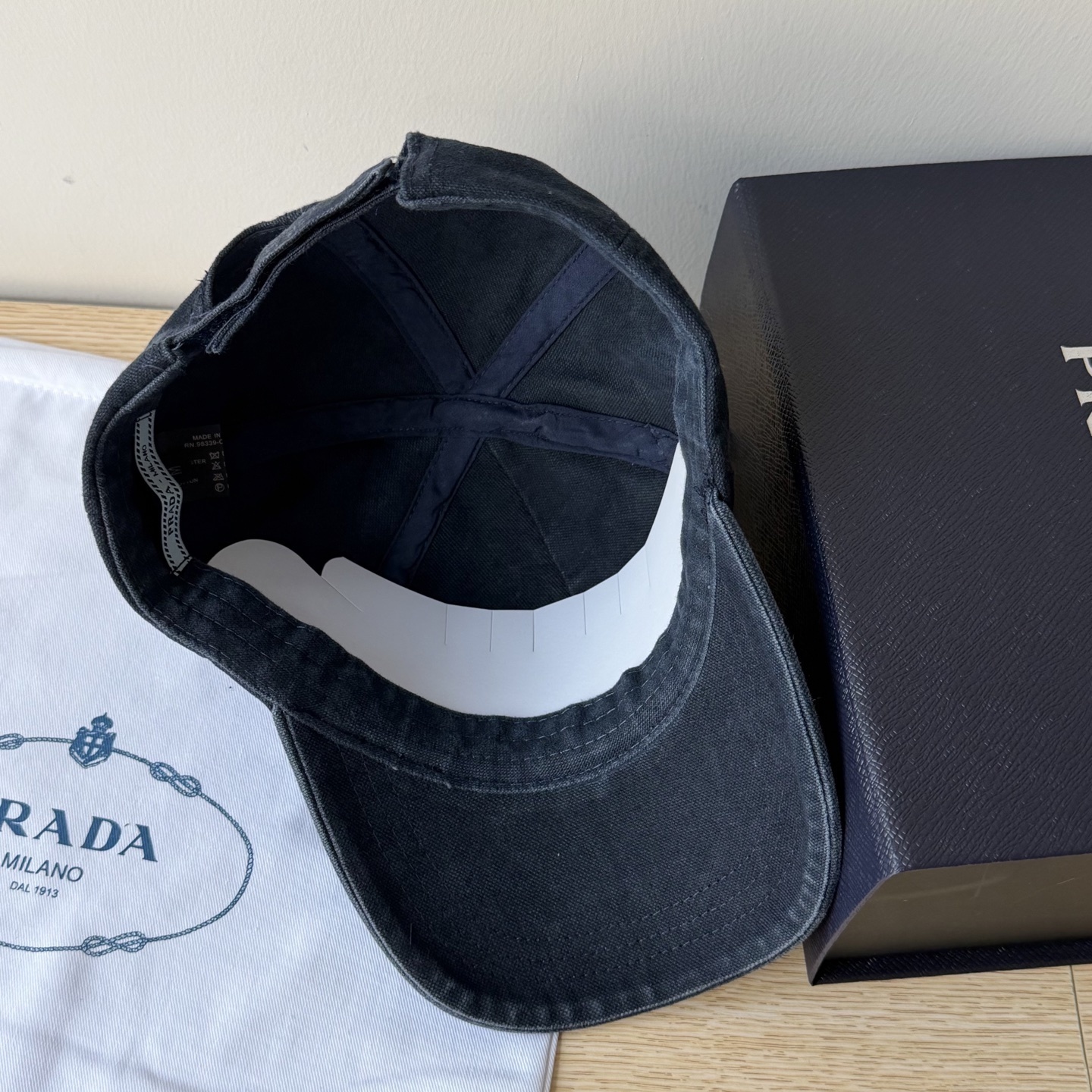 27262-Prada-220 gallery