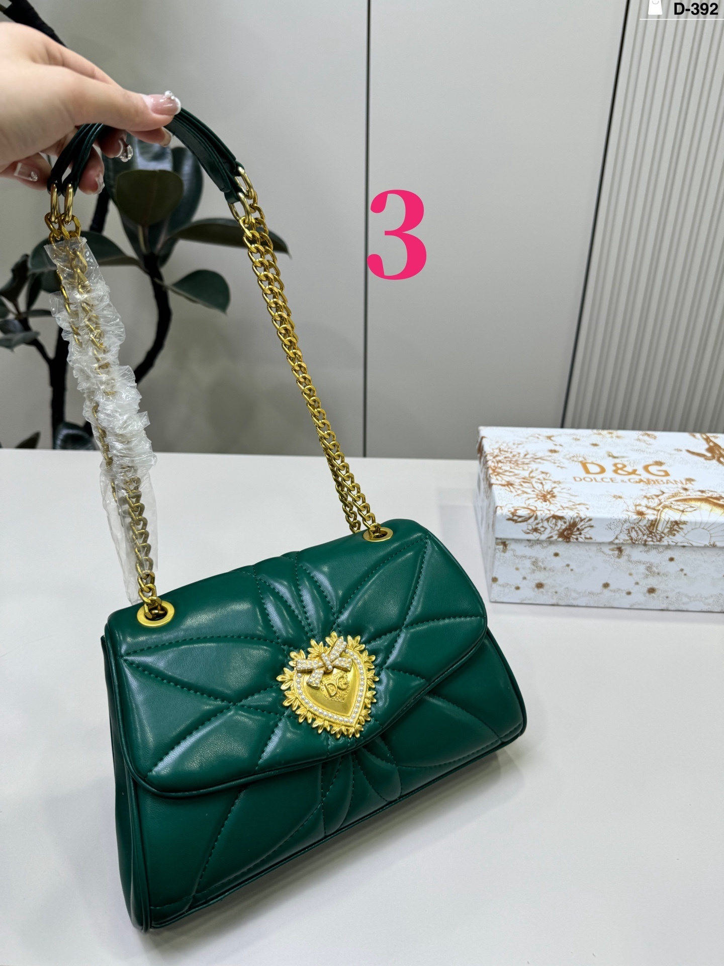 27264-D&G-398 gallery