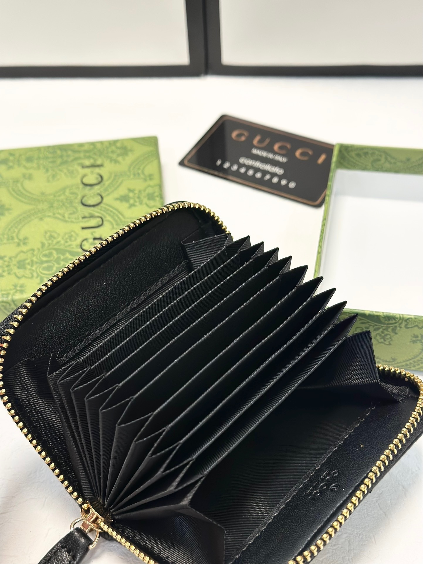 27268-Gucci--258 gallery