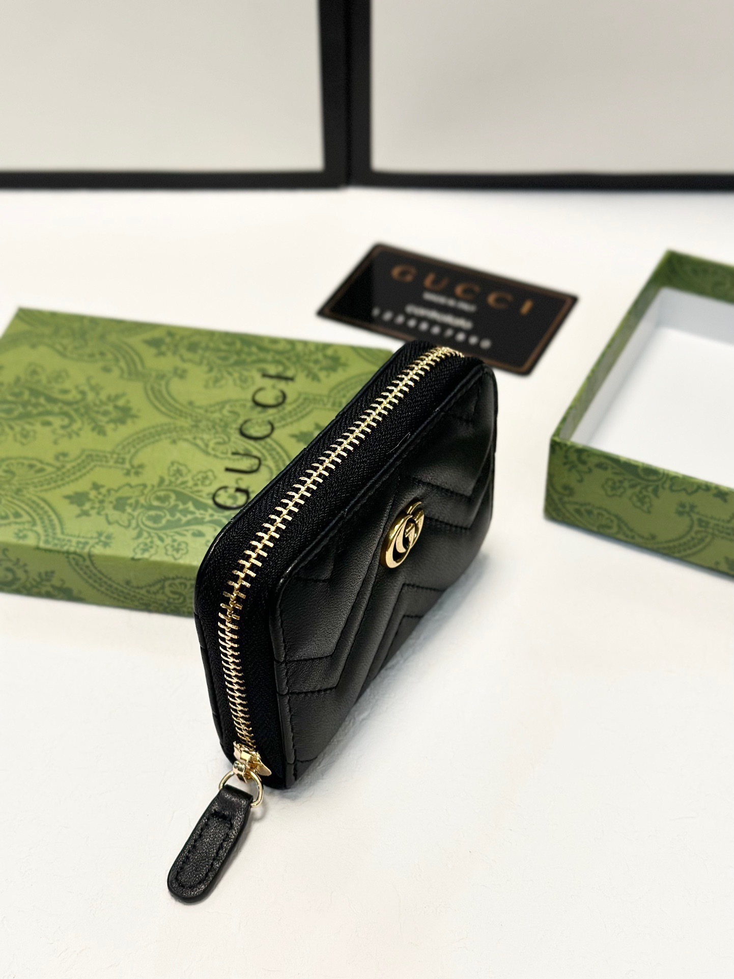 27268-Gucci--258 gallery