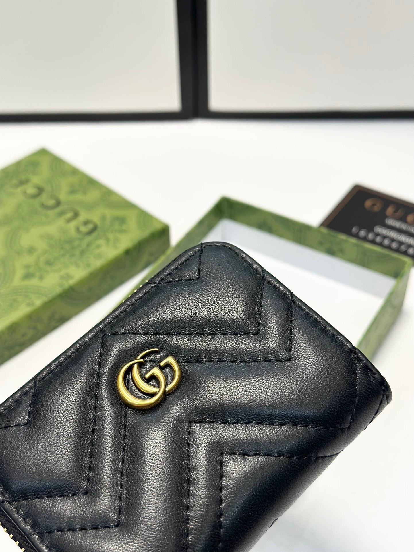 27268-Gucci--258 gallery