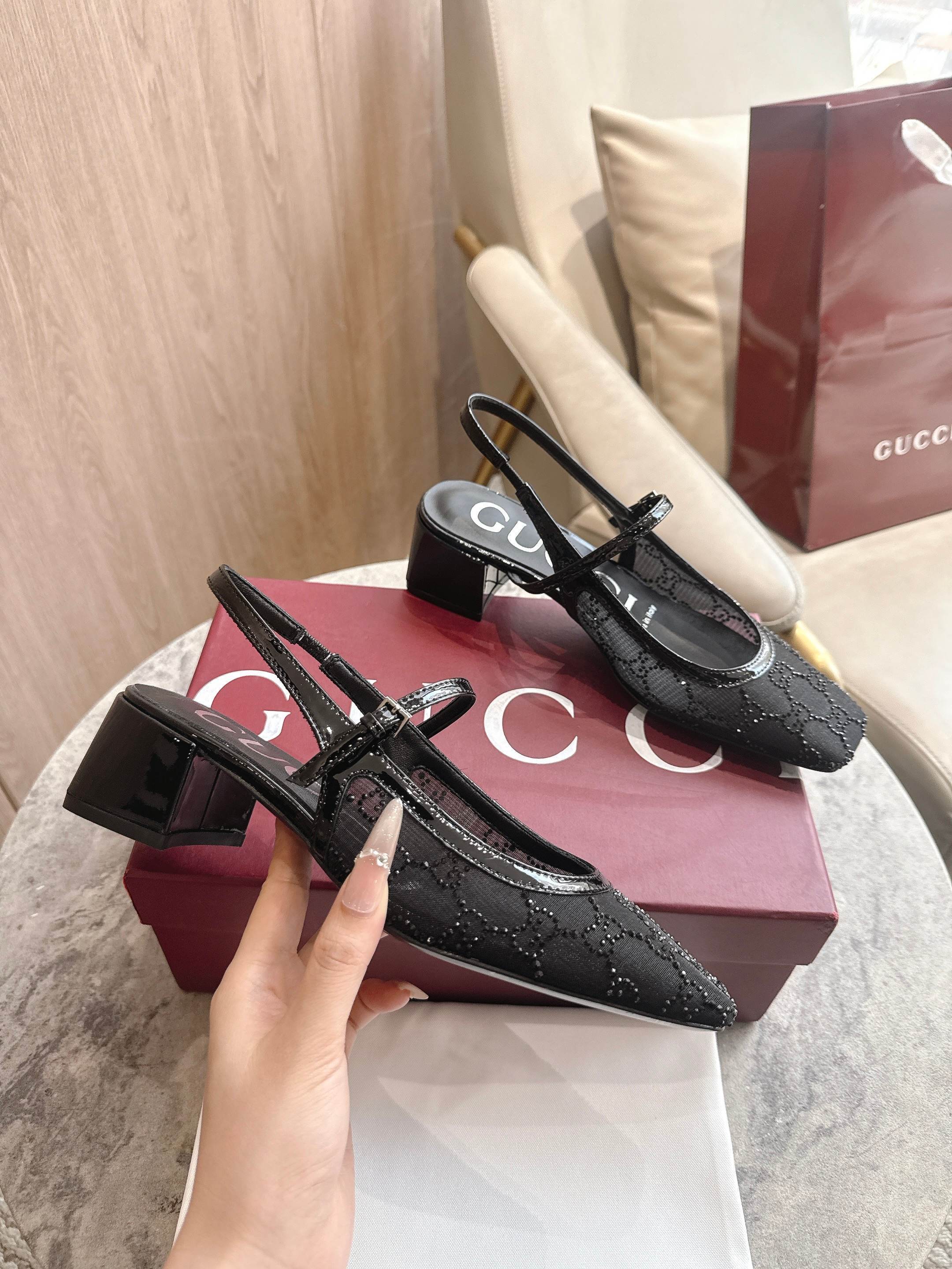 27269-Gucci-888 gallery