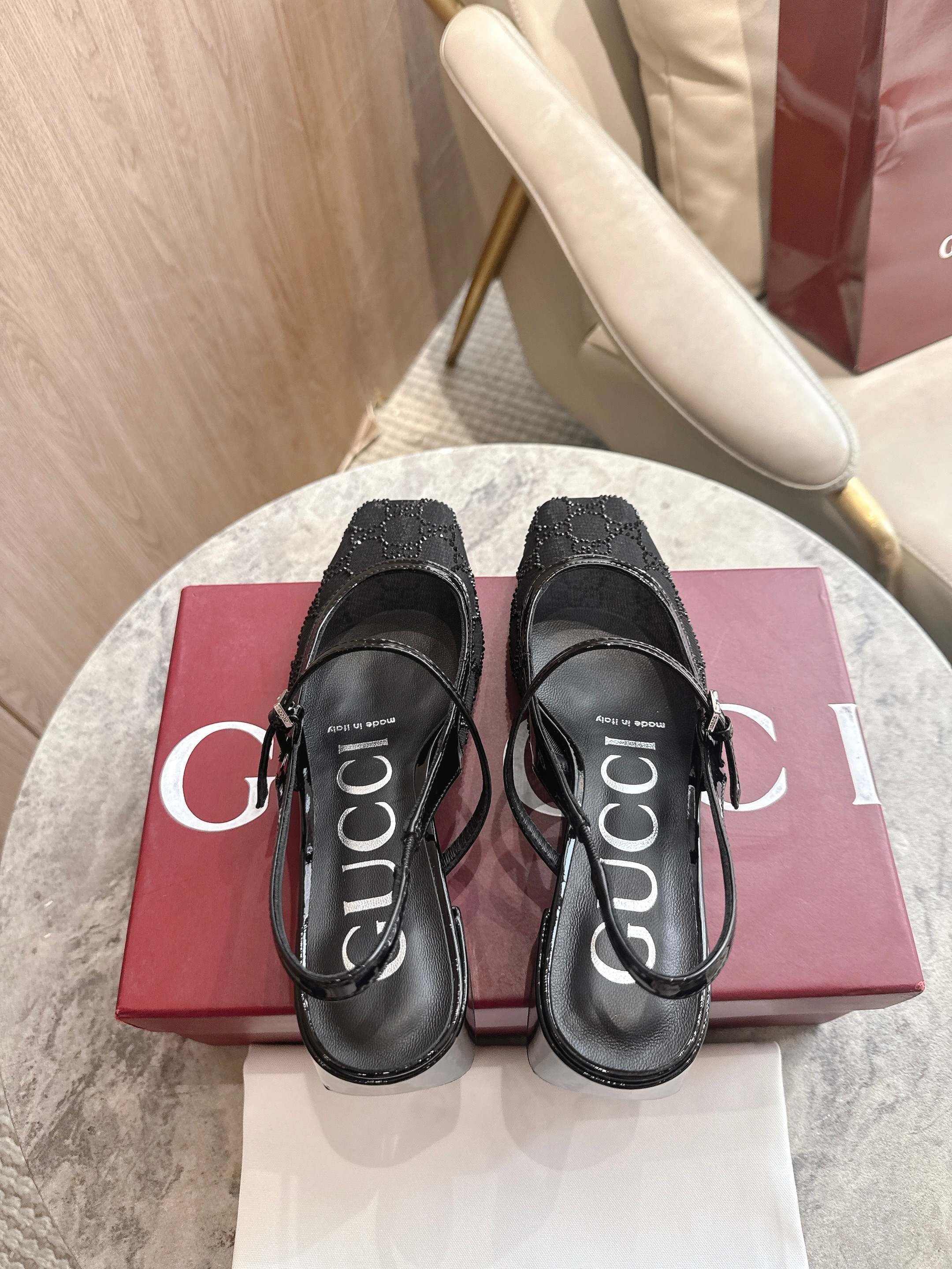 27269-Gucci-888 gallery