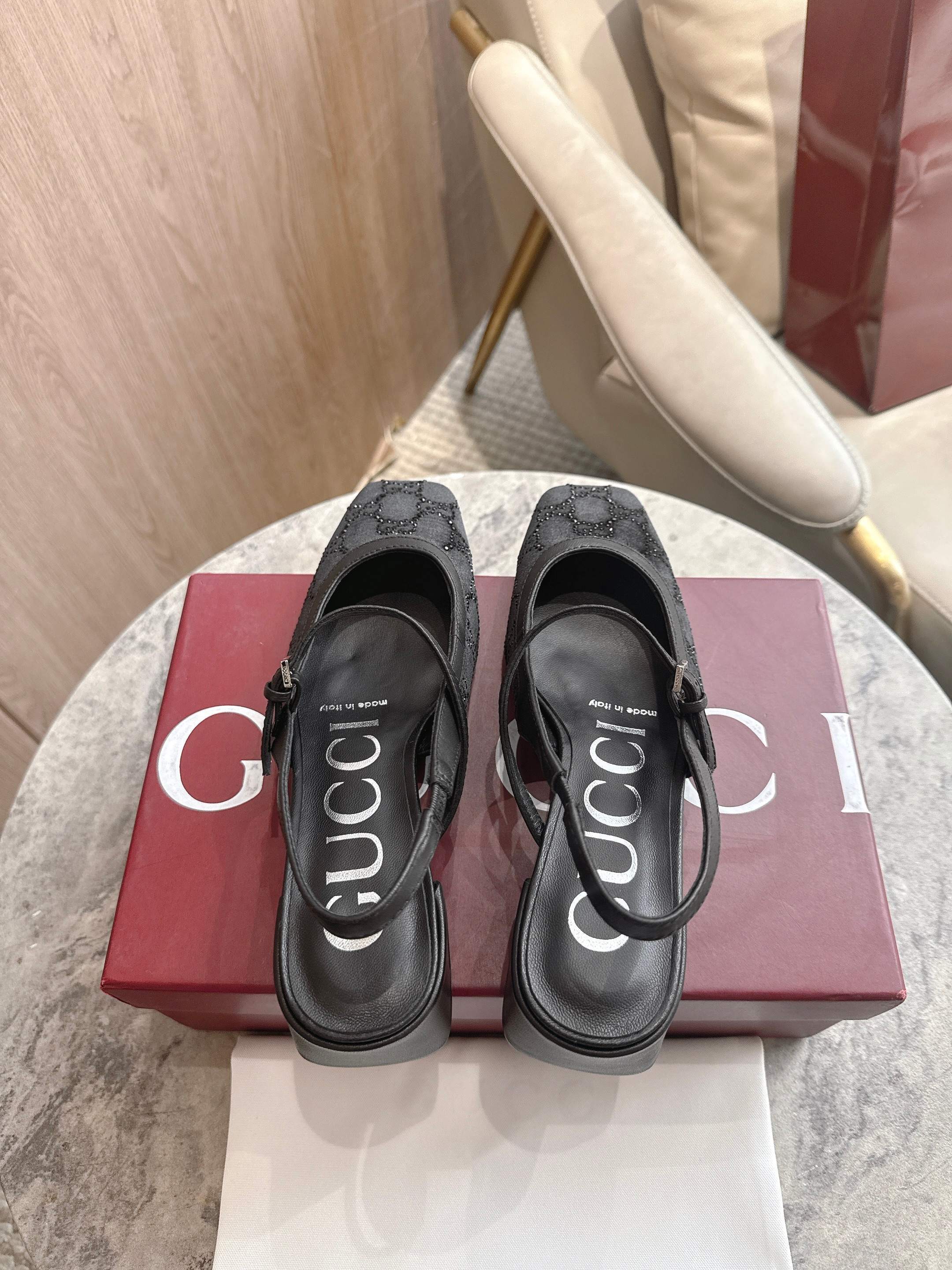 27269-Gucci-888 gallery