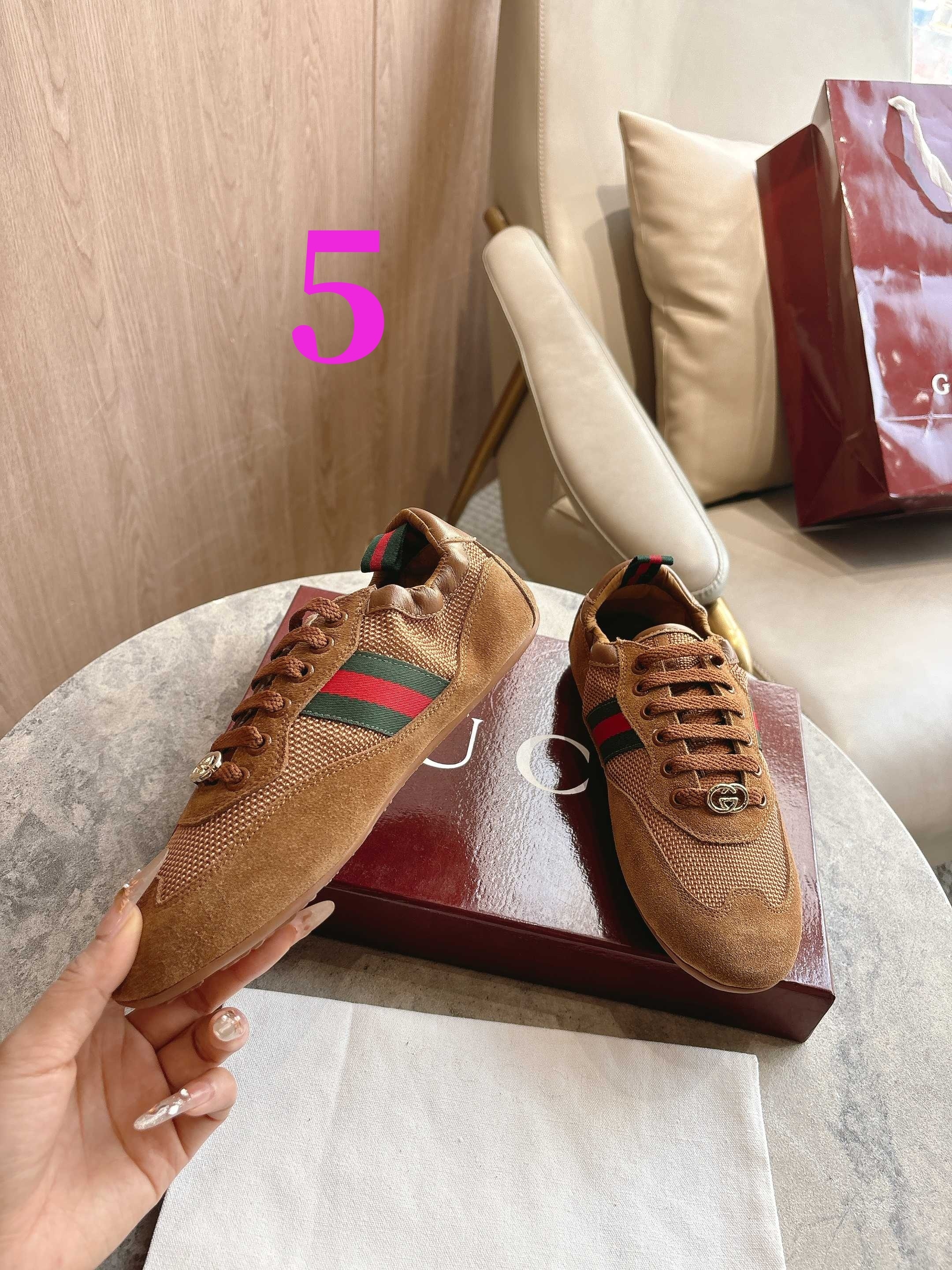 27270-Gucci-788 gallery