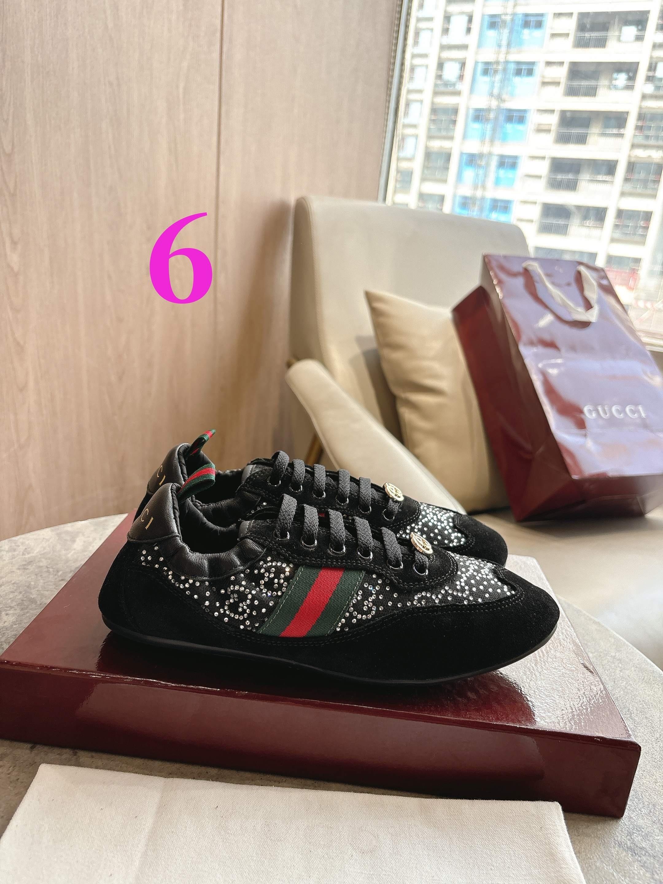 27270-Gucci-788 gallery