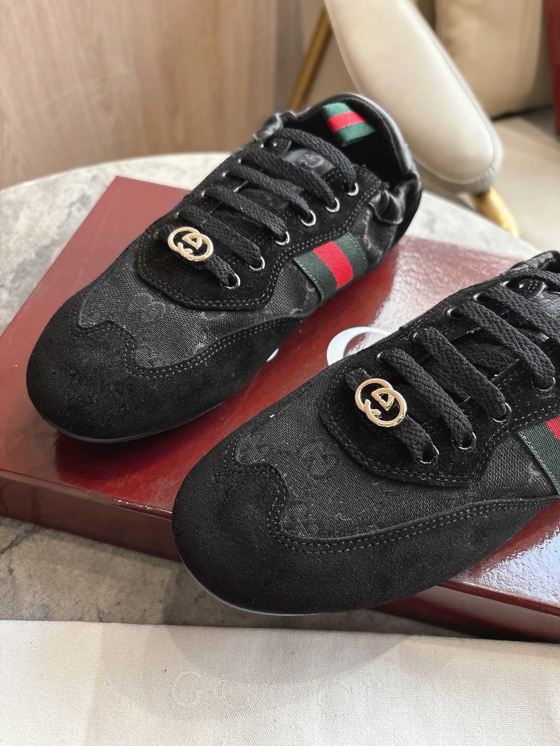 27270-Gucci-788 gallery