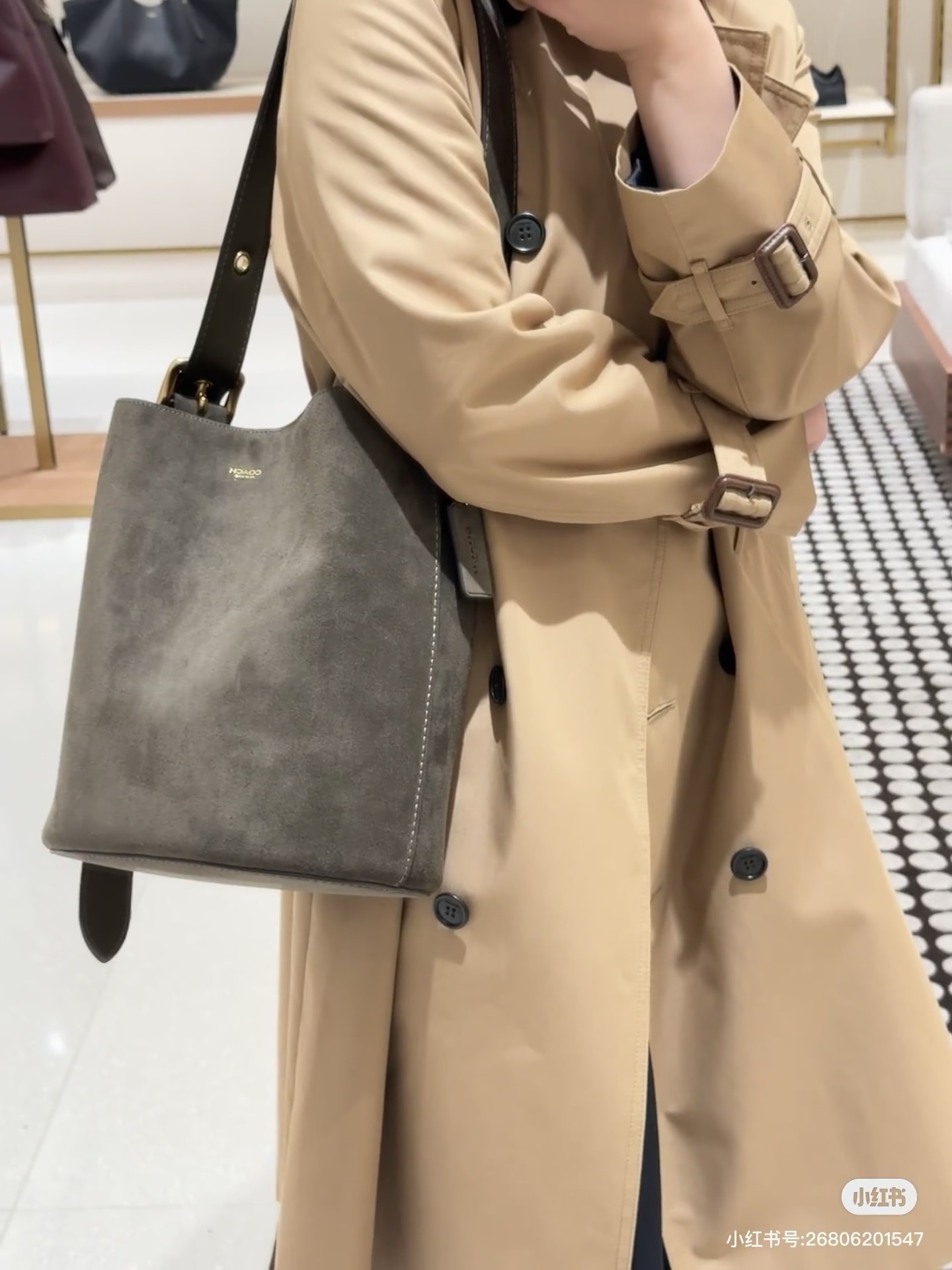 27271-COACH-530 gallery