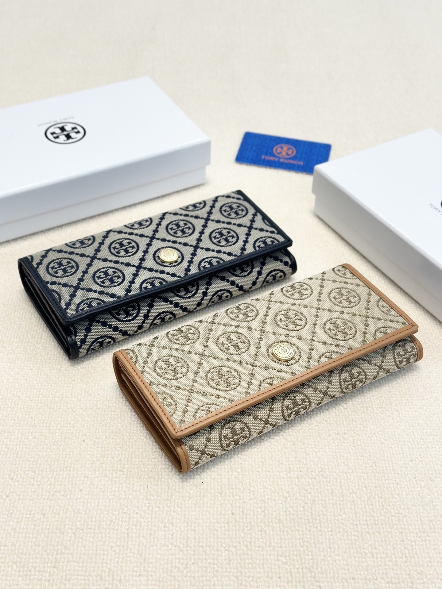 27274-Tory Burch--330 gallery