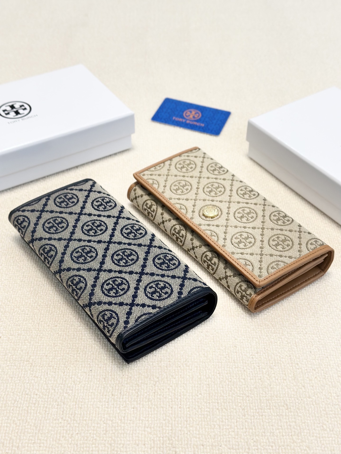 27274-Tory Burch--330 gallery