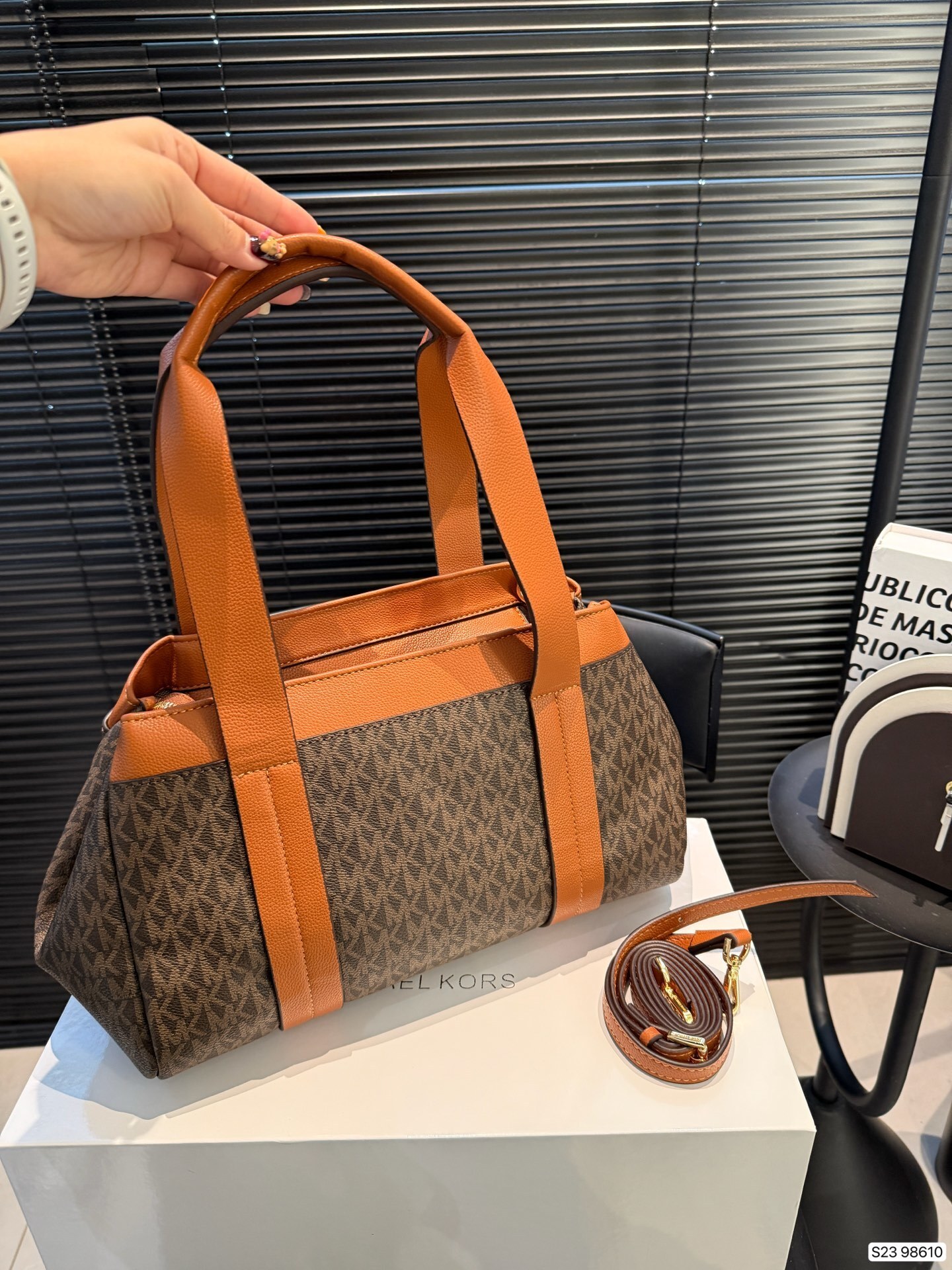 27277-MK-483 gallery