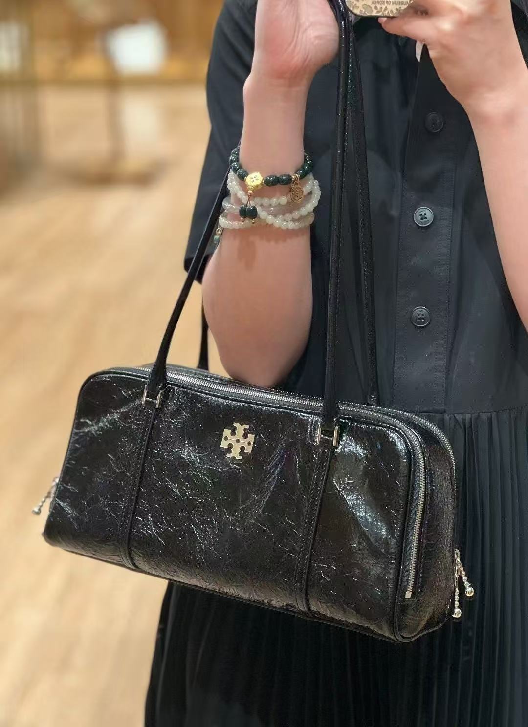 27279-Tory Burch--668 gallery