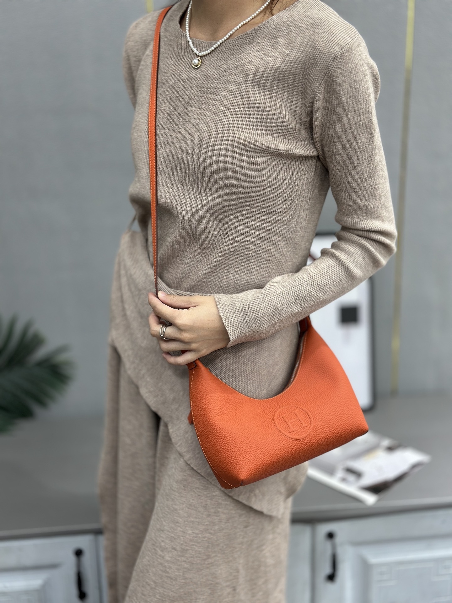 27280-HERMES-460 gallery