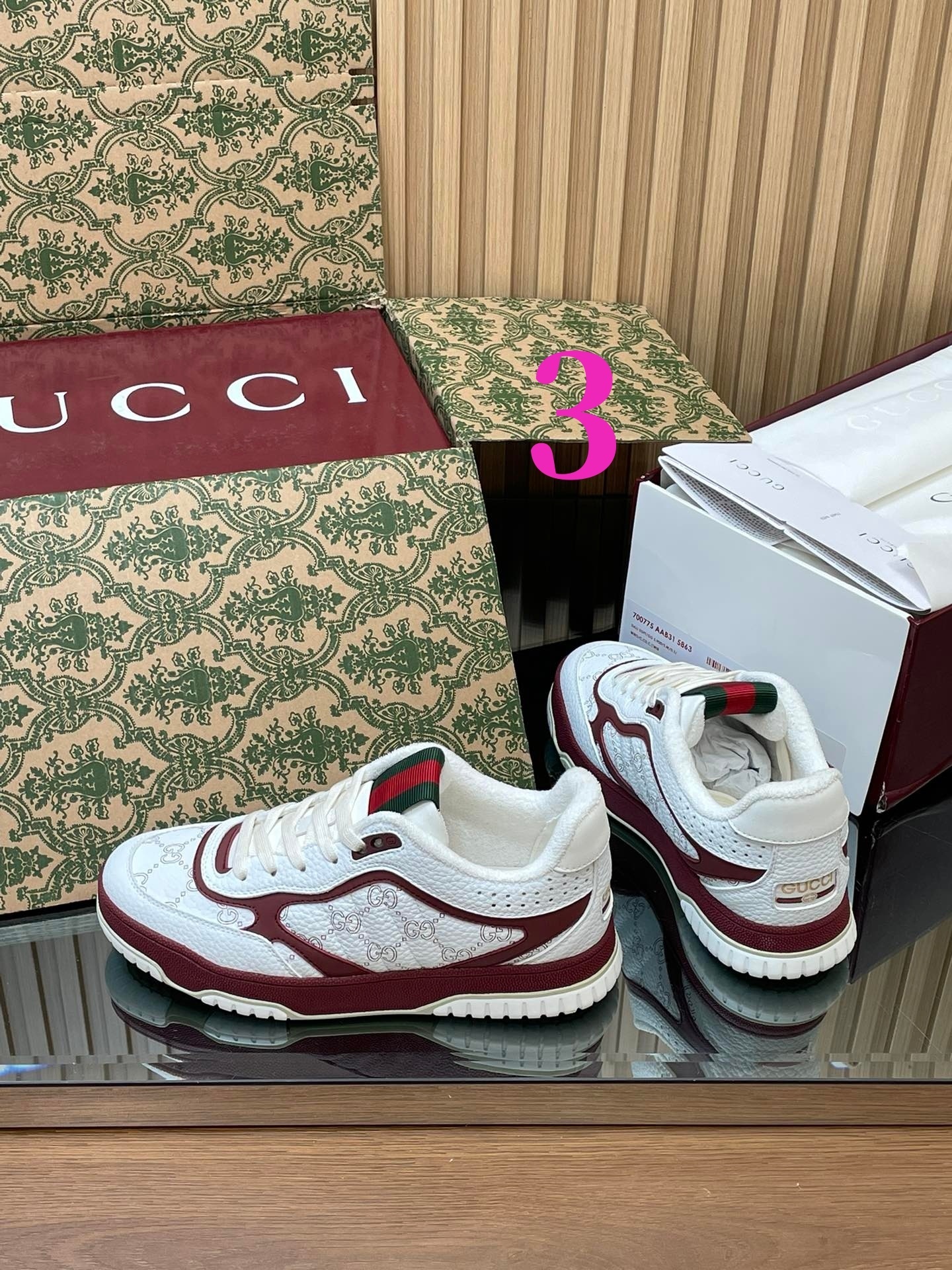 27281-Gucci-990 gallery