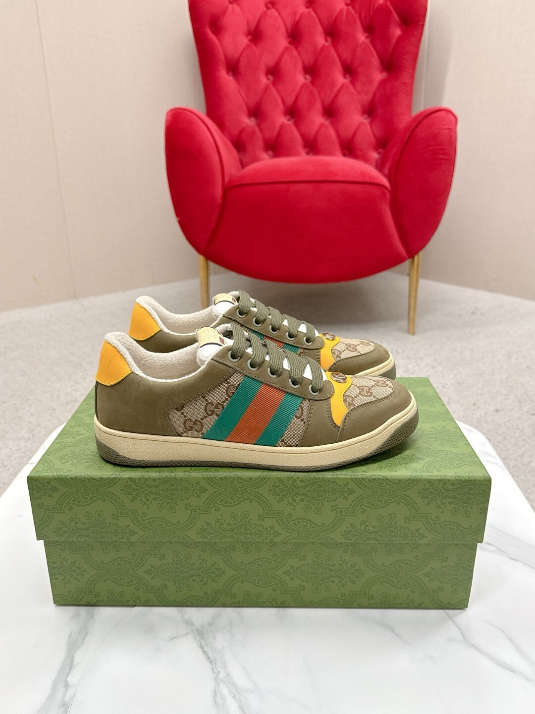 27282-Gucci-850 gallery