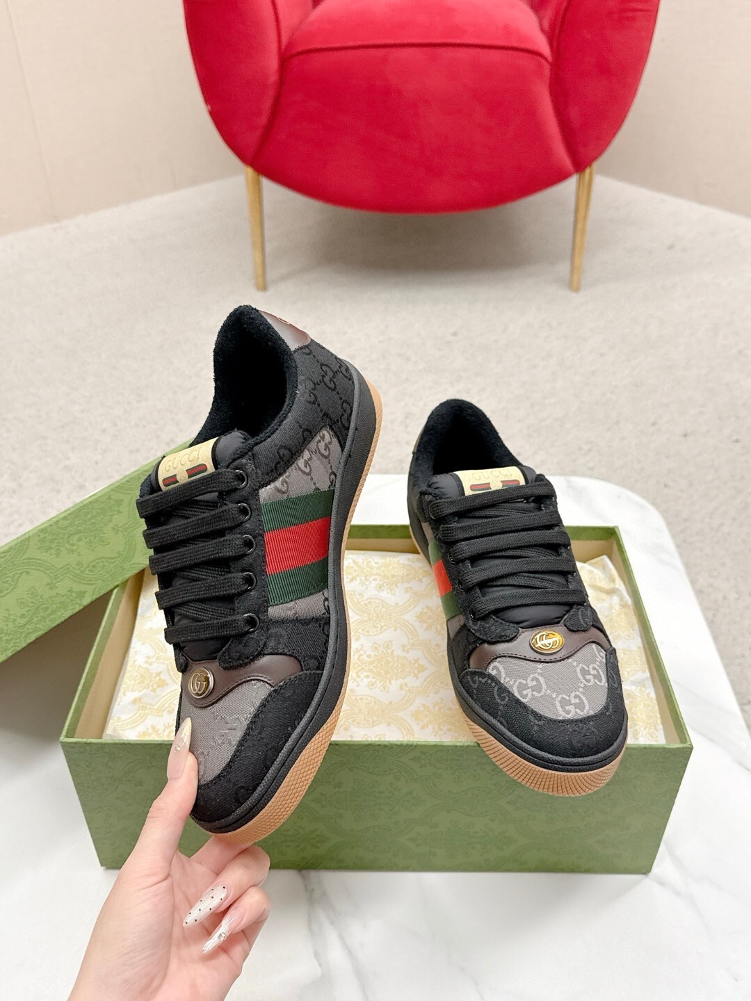 27282-Gucci-850 gallery