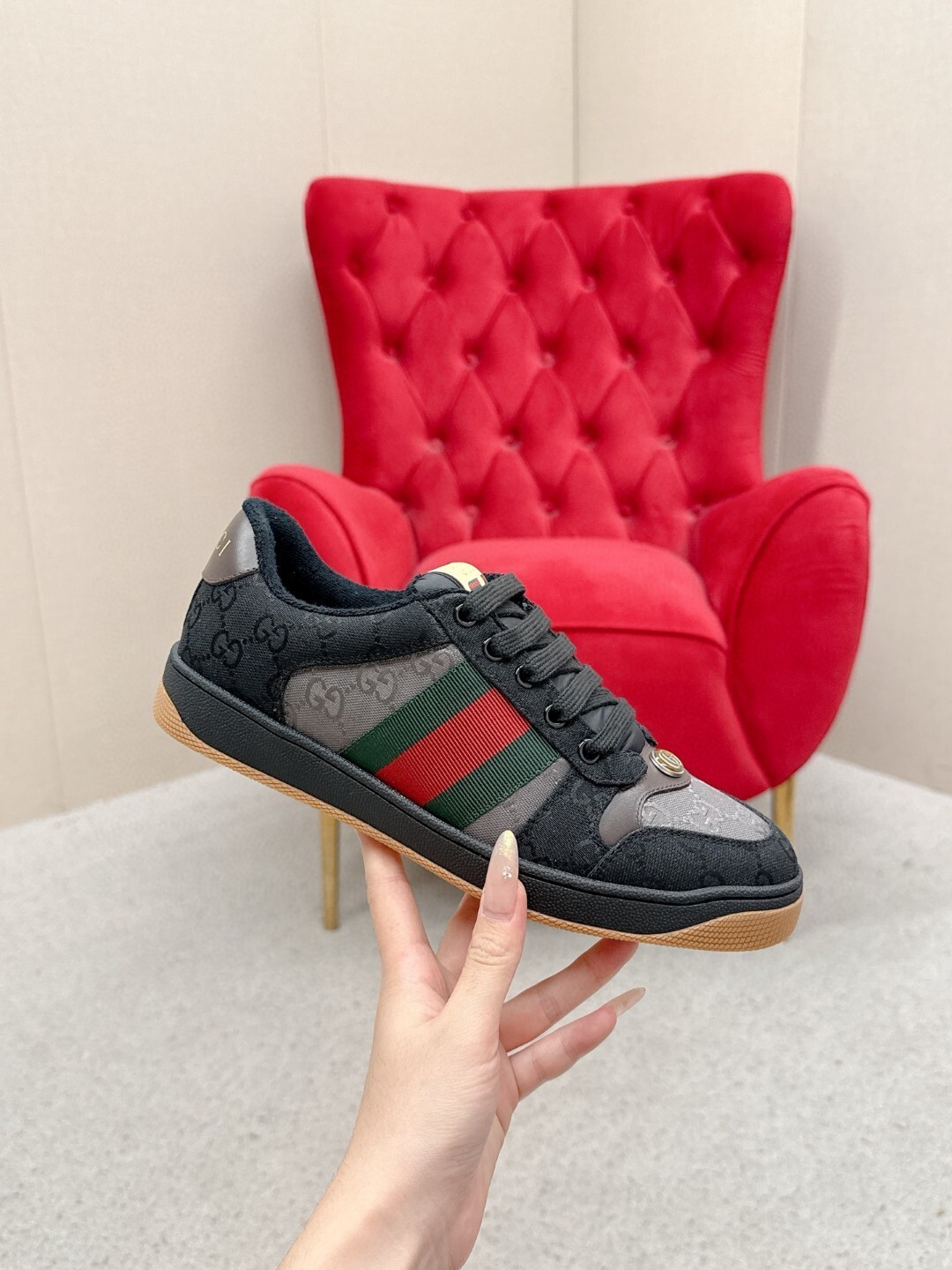 27282-Gucci-850 gallery