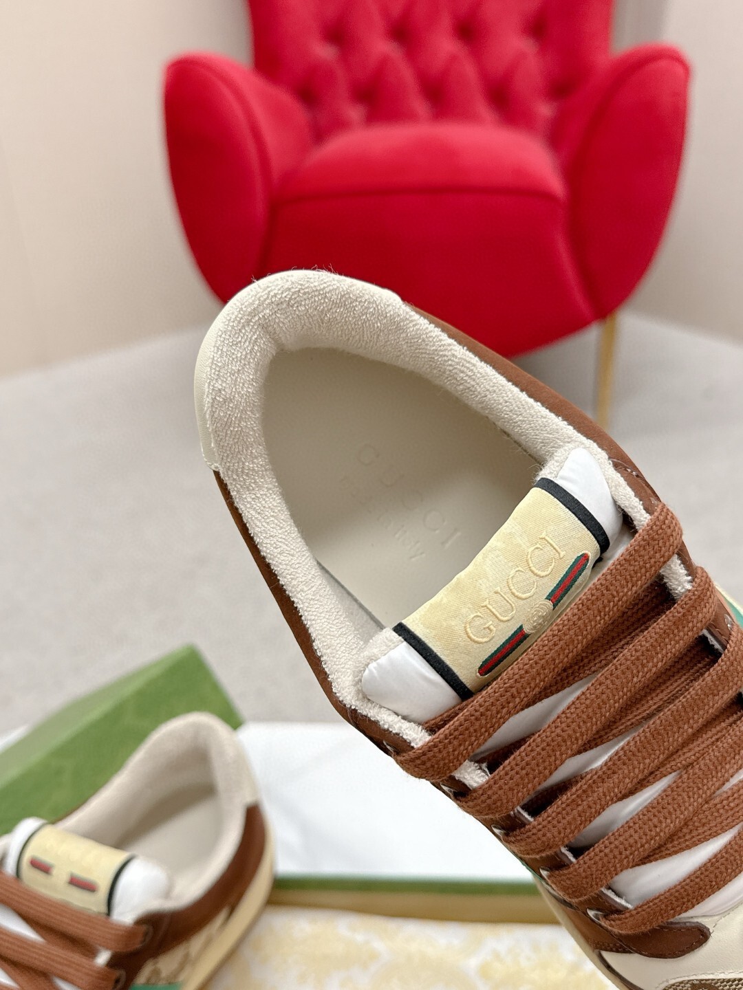 27282-Gucci-850 gallery