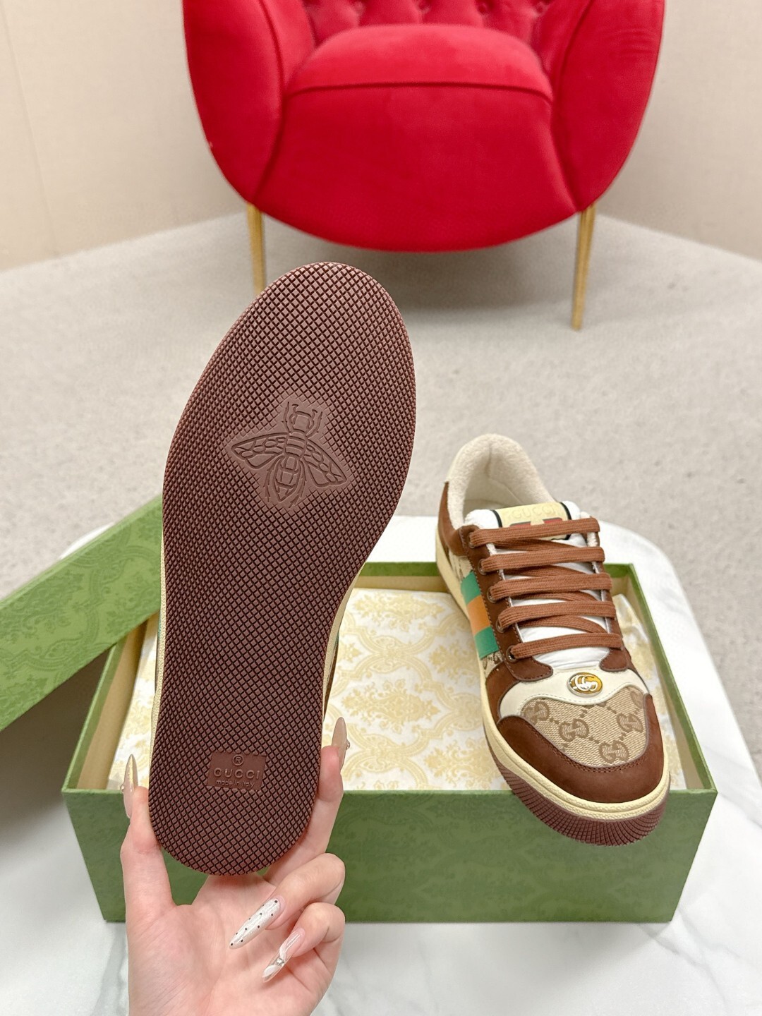 27282-Gucci-850 gallery