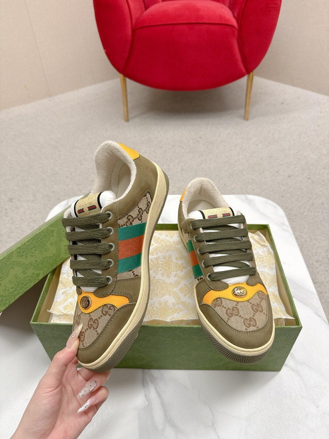 27282-Gucci-850 gallery