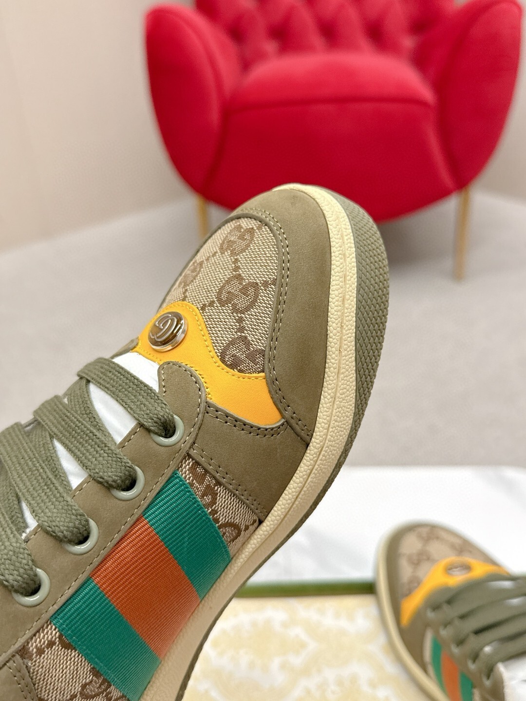 27282-Gucci-850 gallery