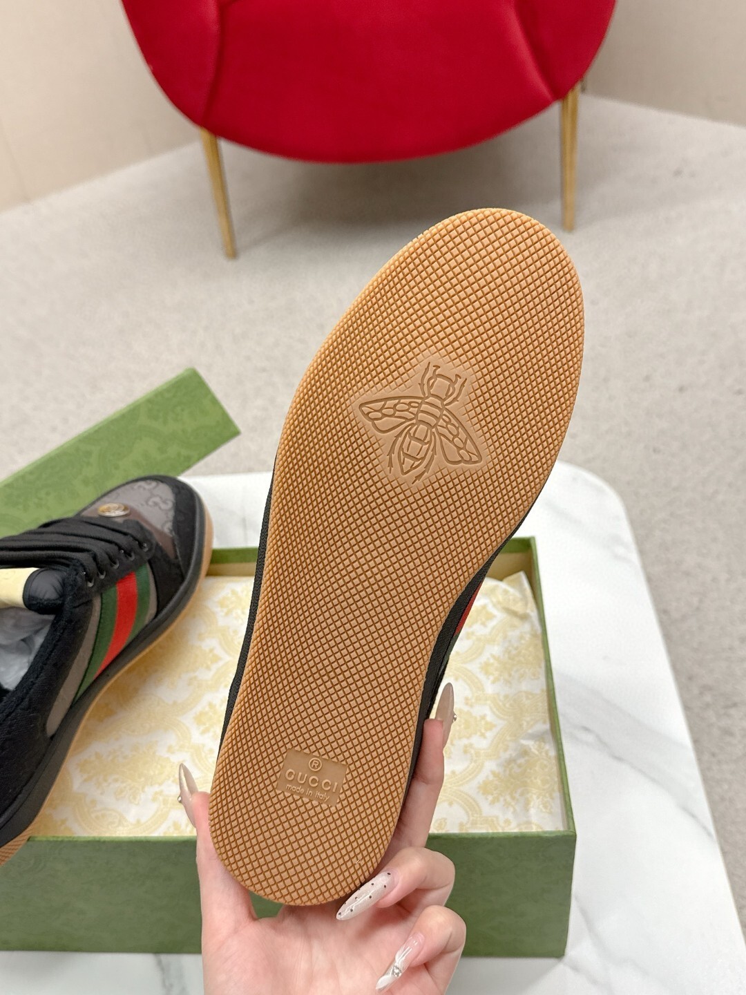 27282-Gucci-850 gallery