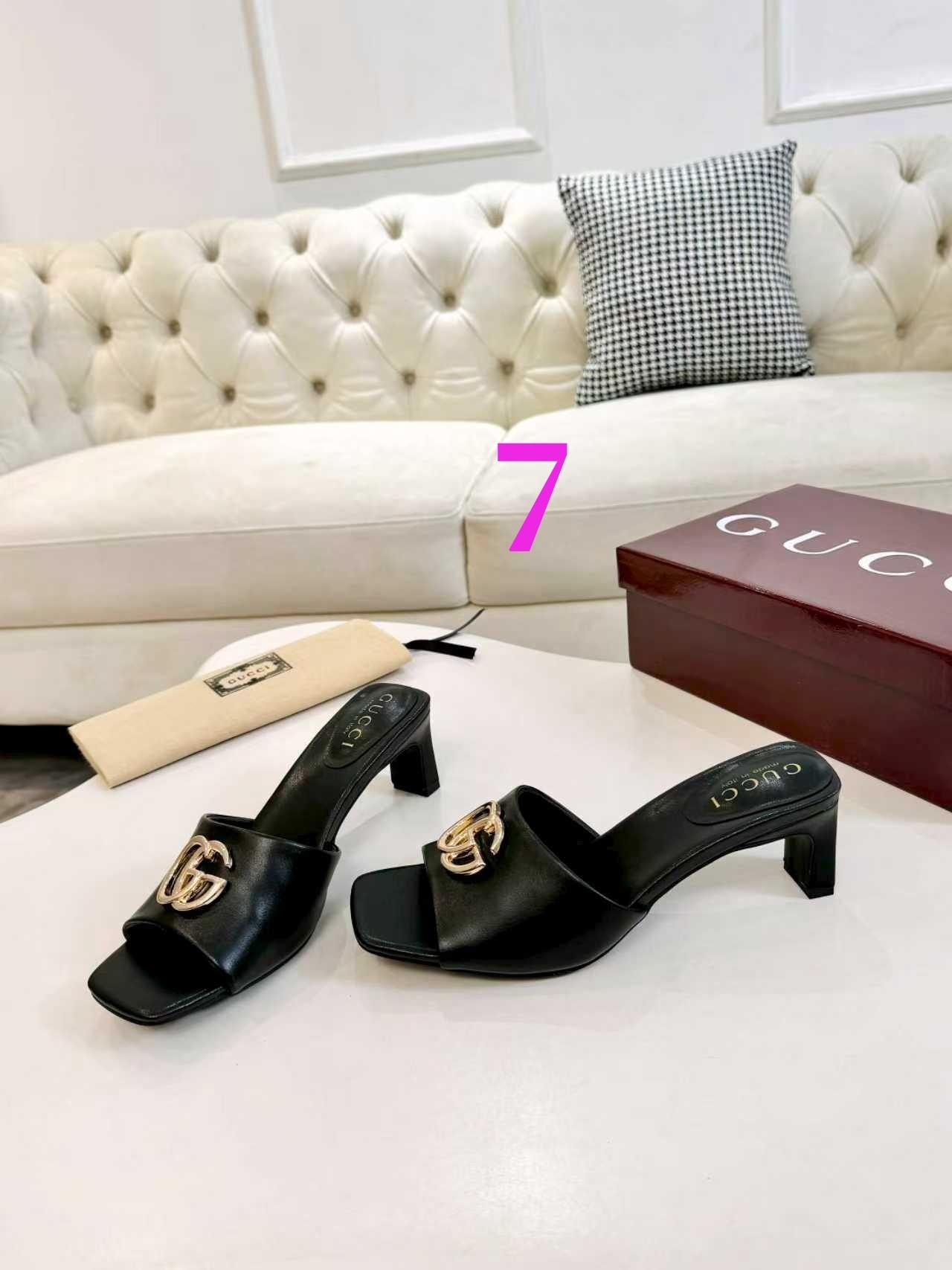 27283-Gucci-735 gallery