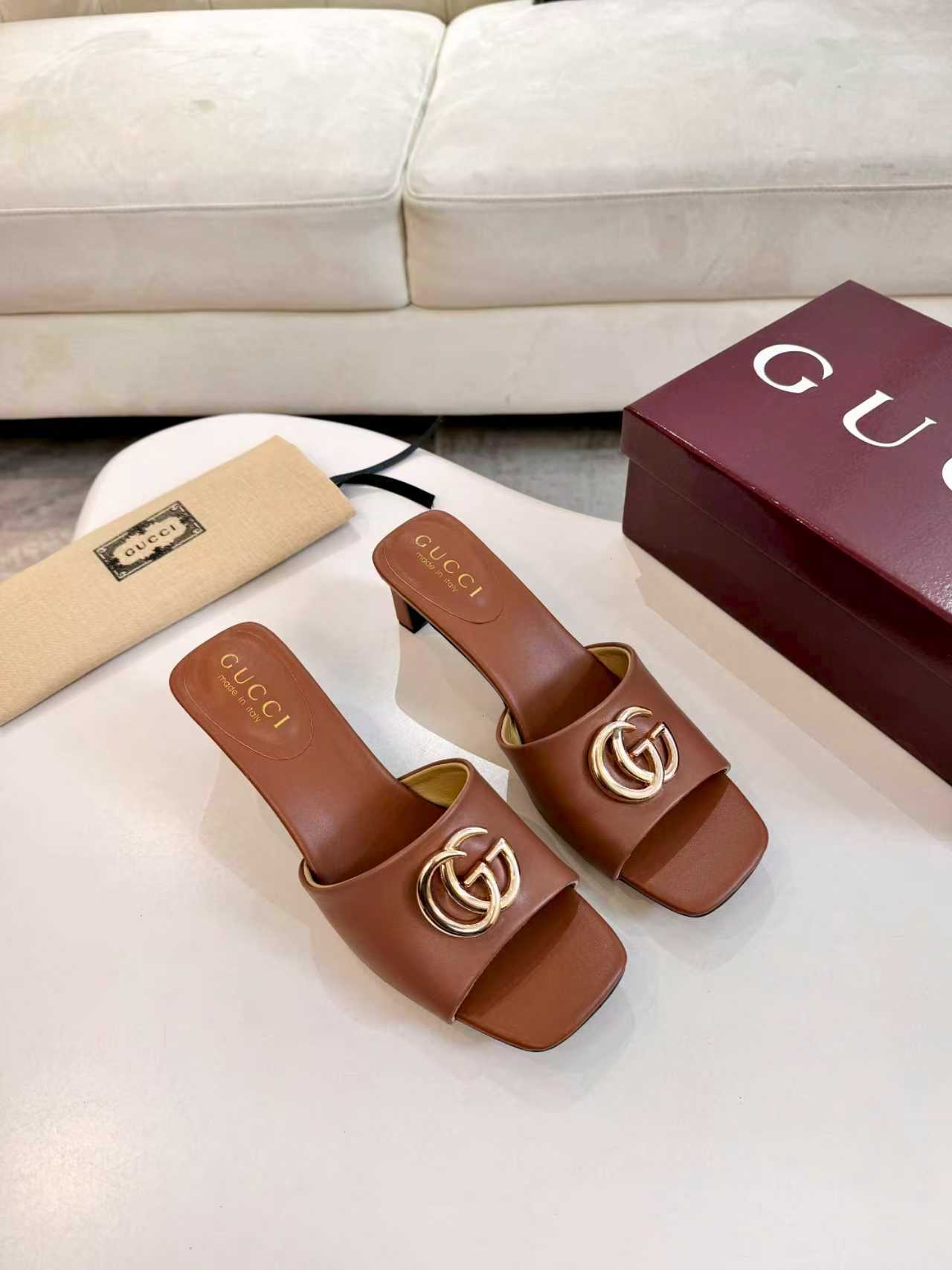 27283-Gucci-735 gallery