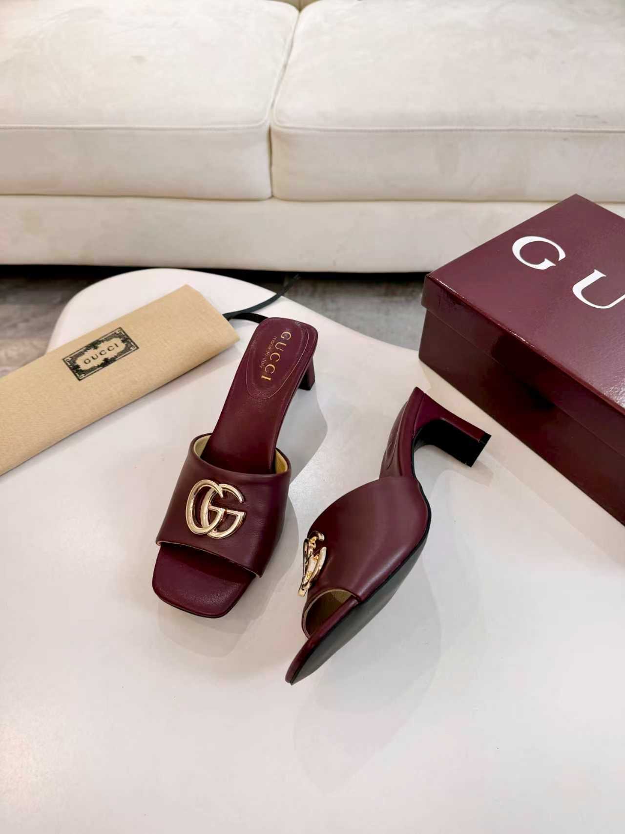 27283-Gucci-735 gallery