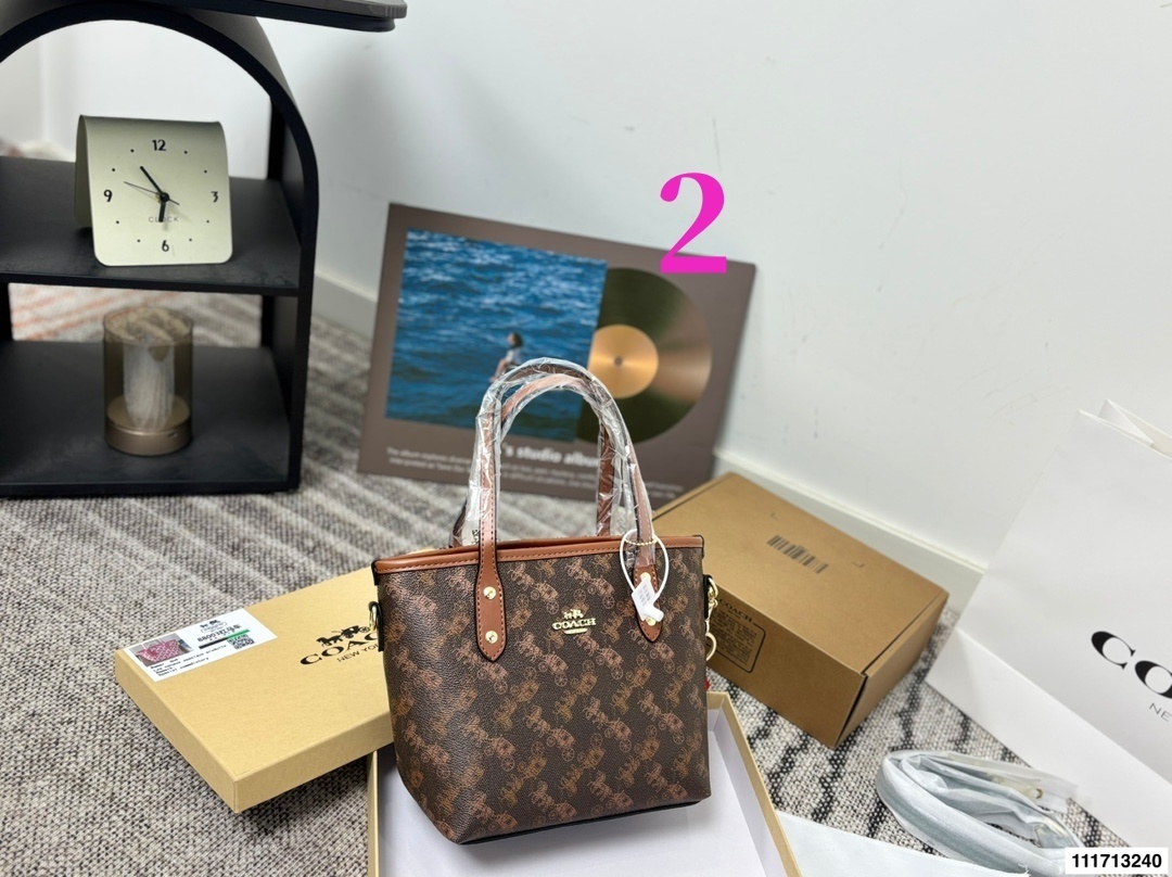 27290-COACH--420 gallery