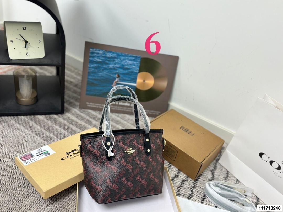 27290-COACH--420 gallery