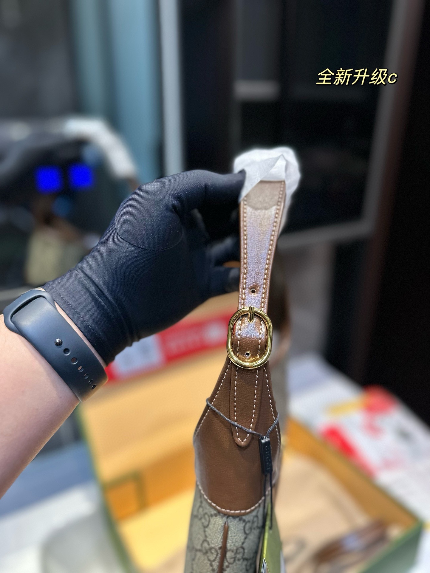 27293-Gucci-478 gallery