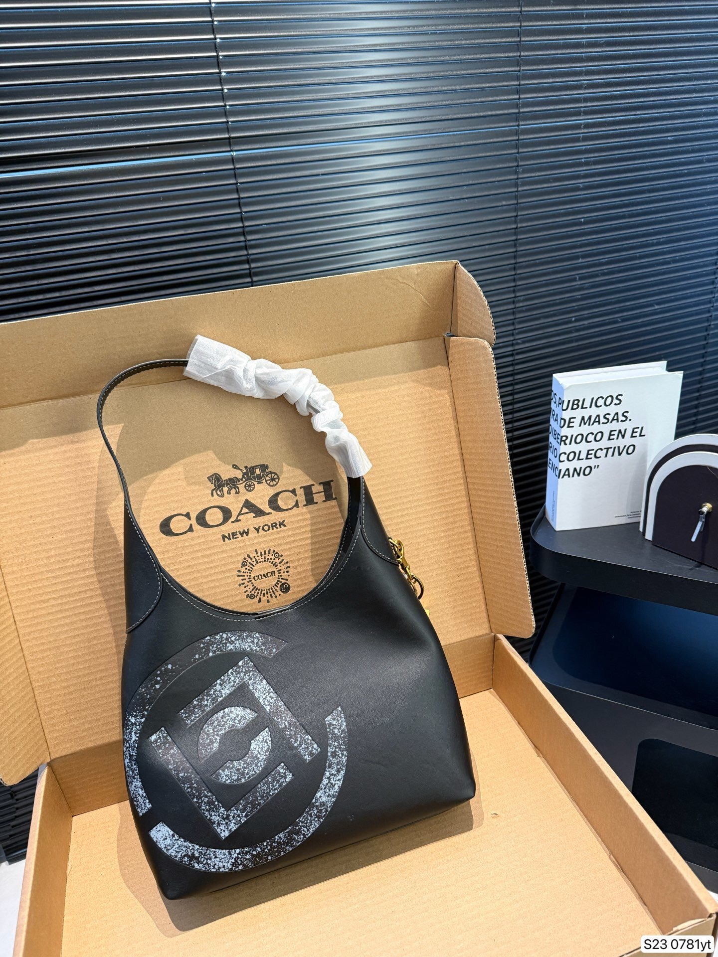 27299-COACH--488 gallery