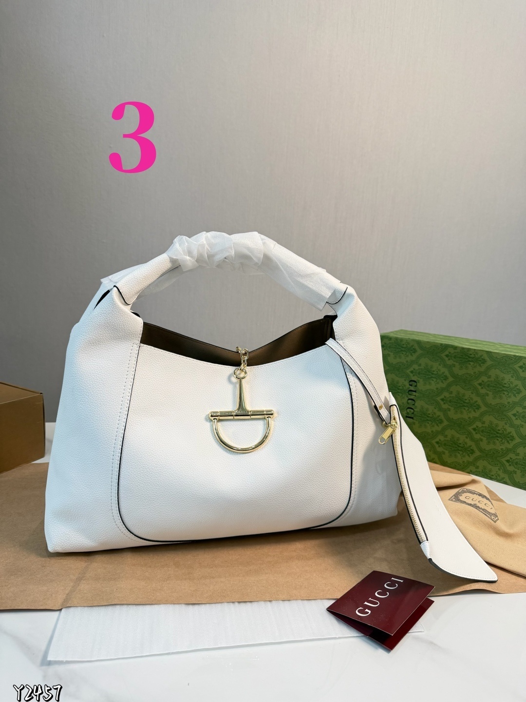 27305-Gucci-485 gallery