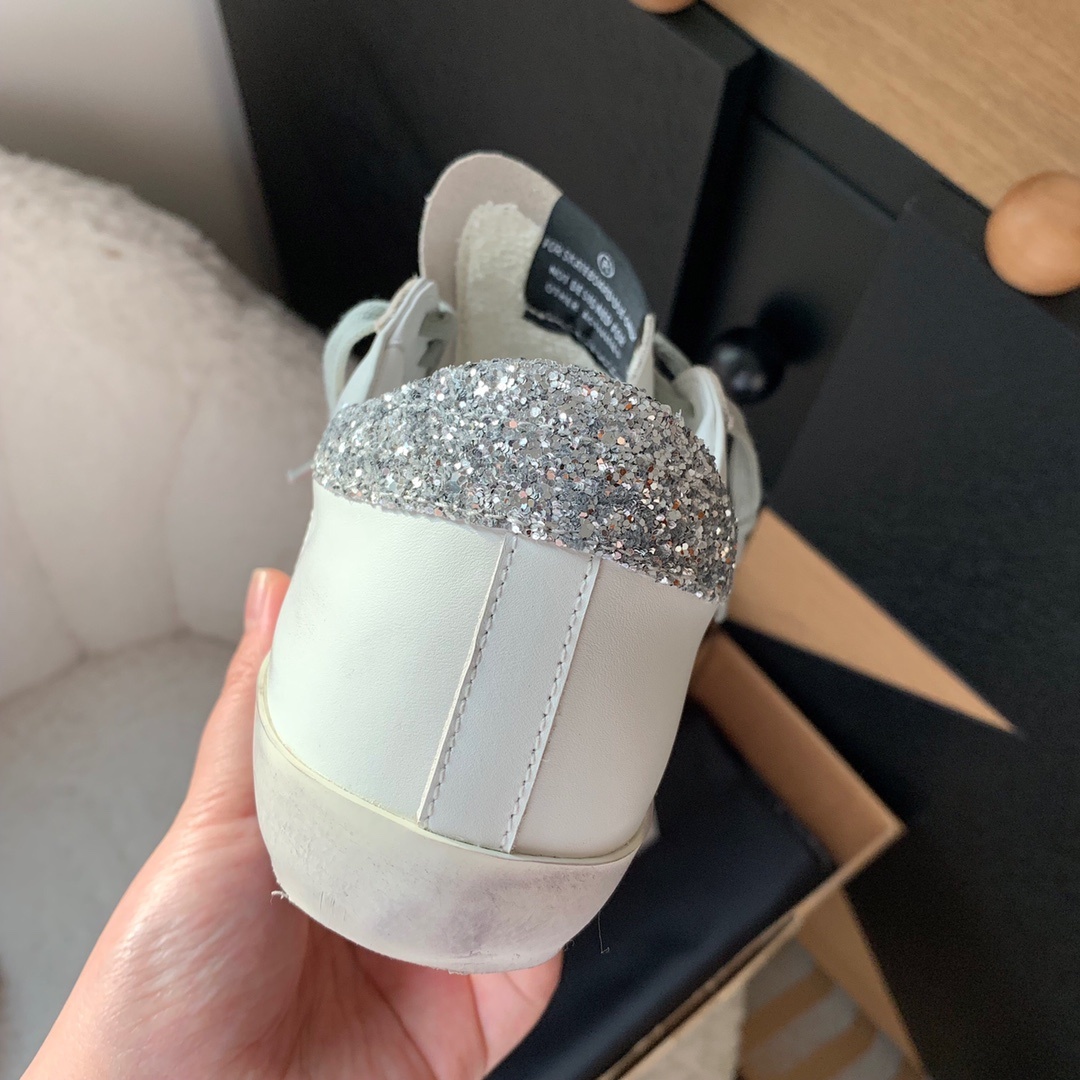 27310-Golden-715 gallery